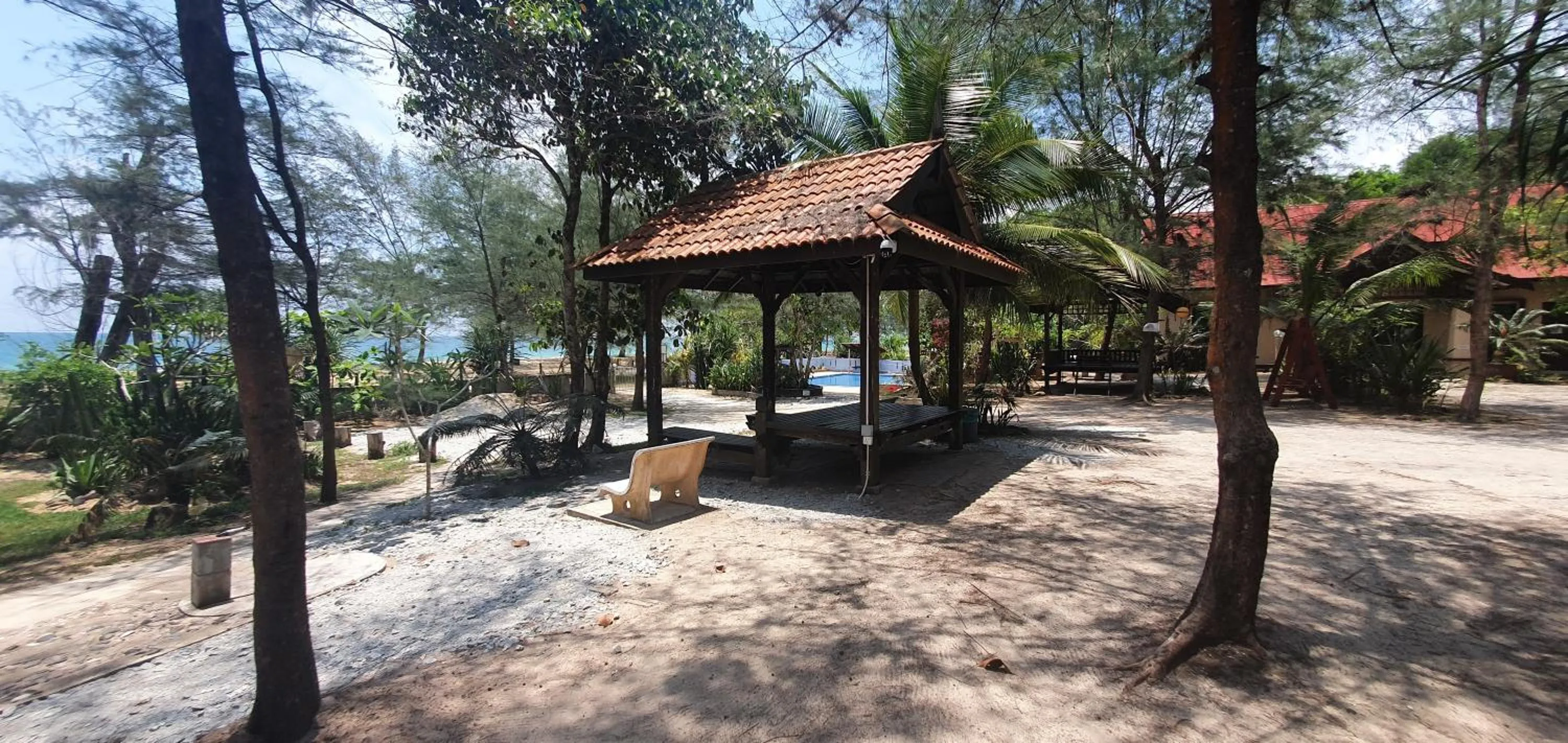 Pandan Laut Beach Resort