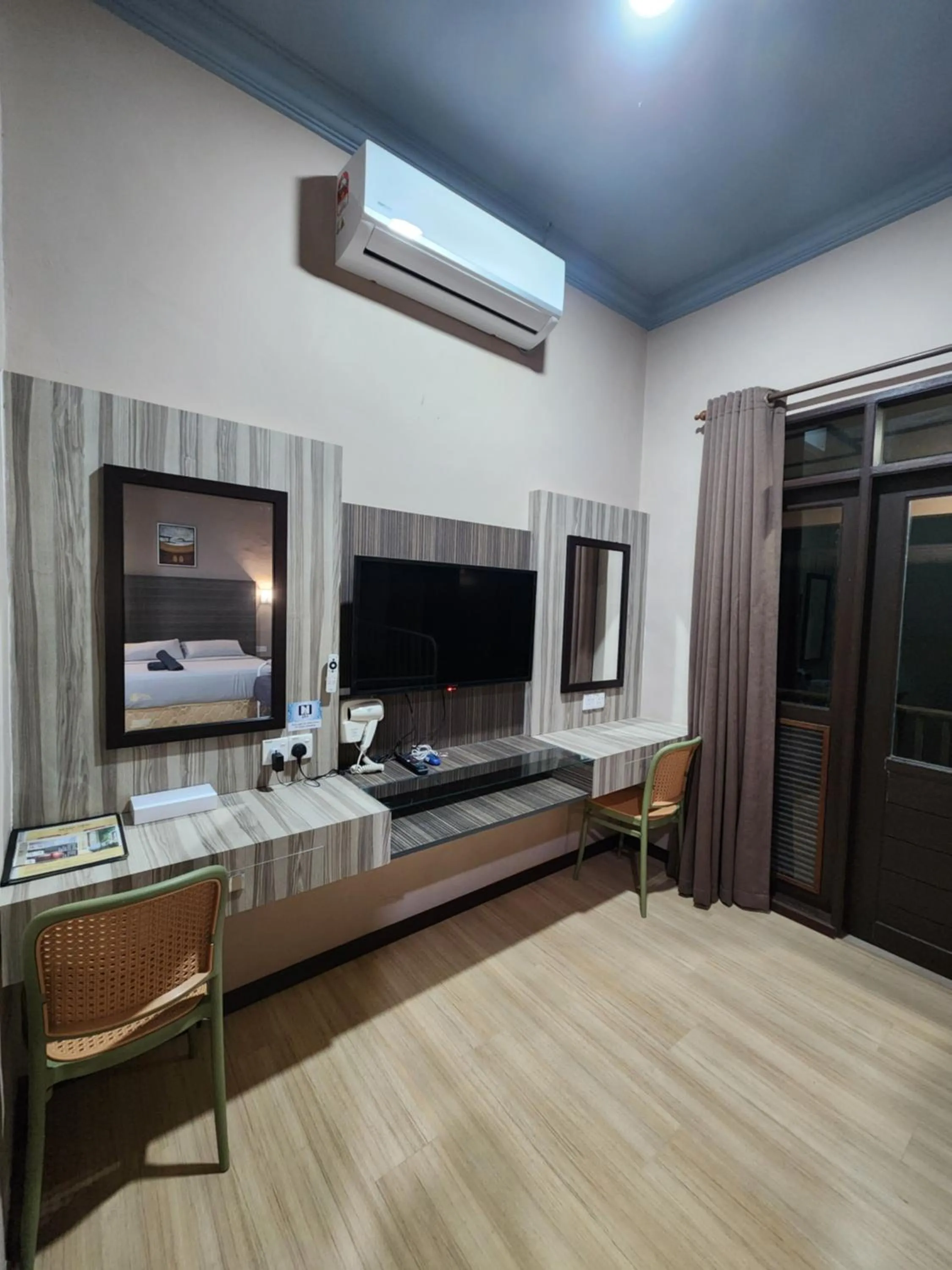 Pandan Laut Beach Resort