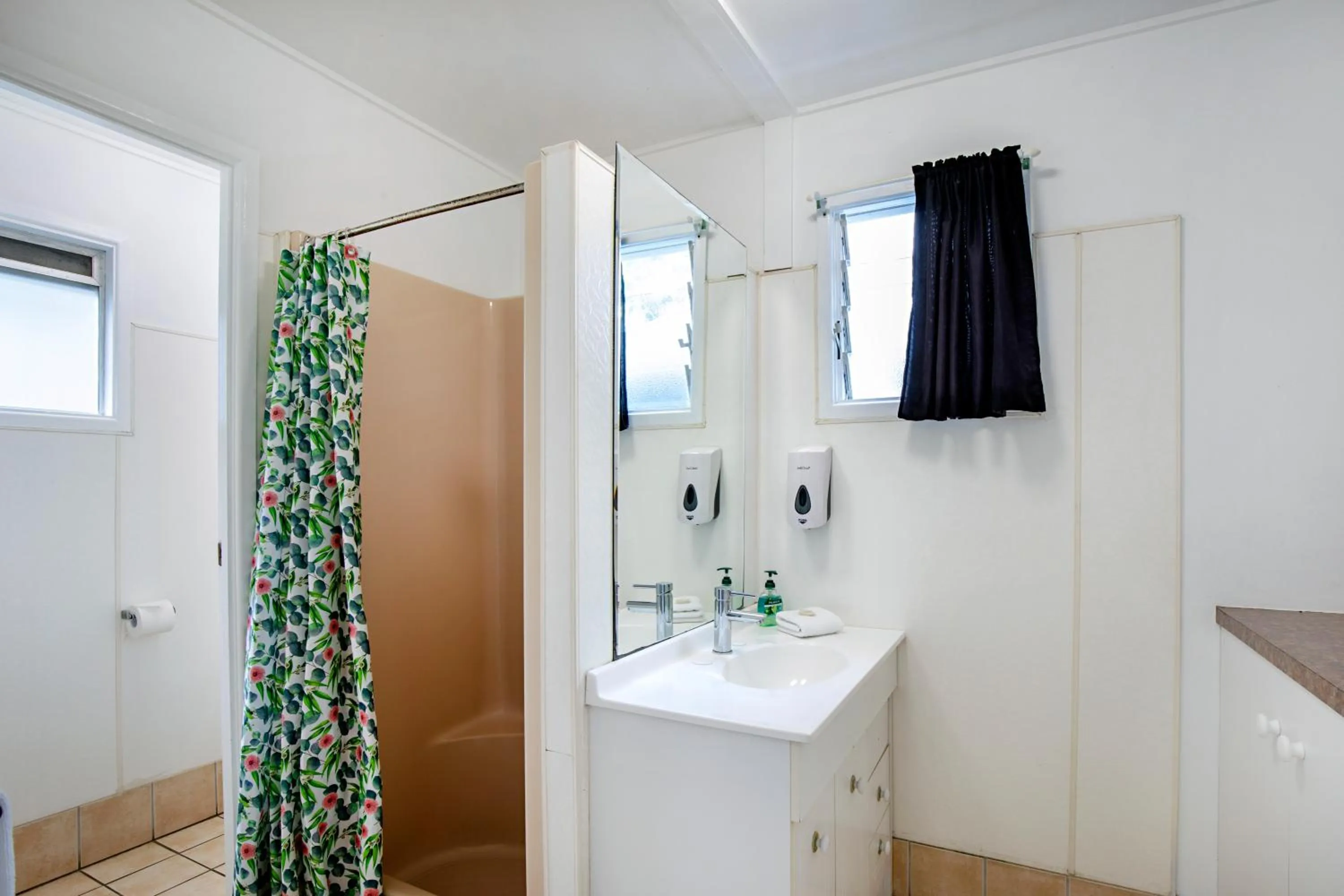 Shower in Bush Village Holiday Cabins