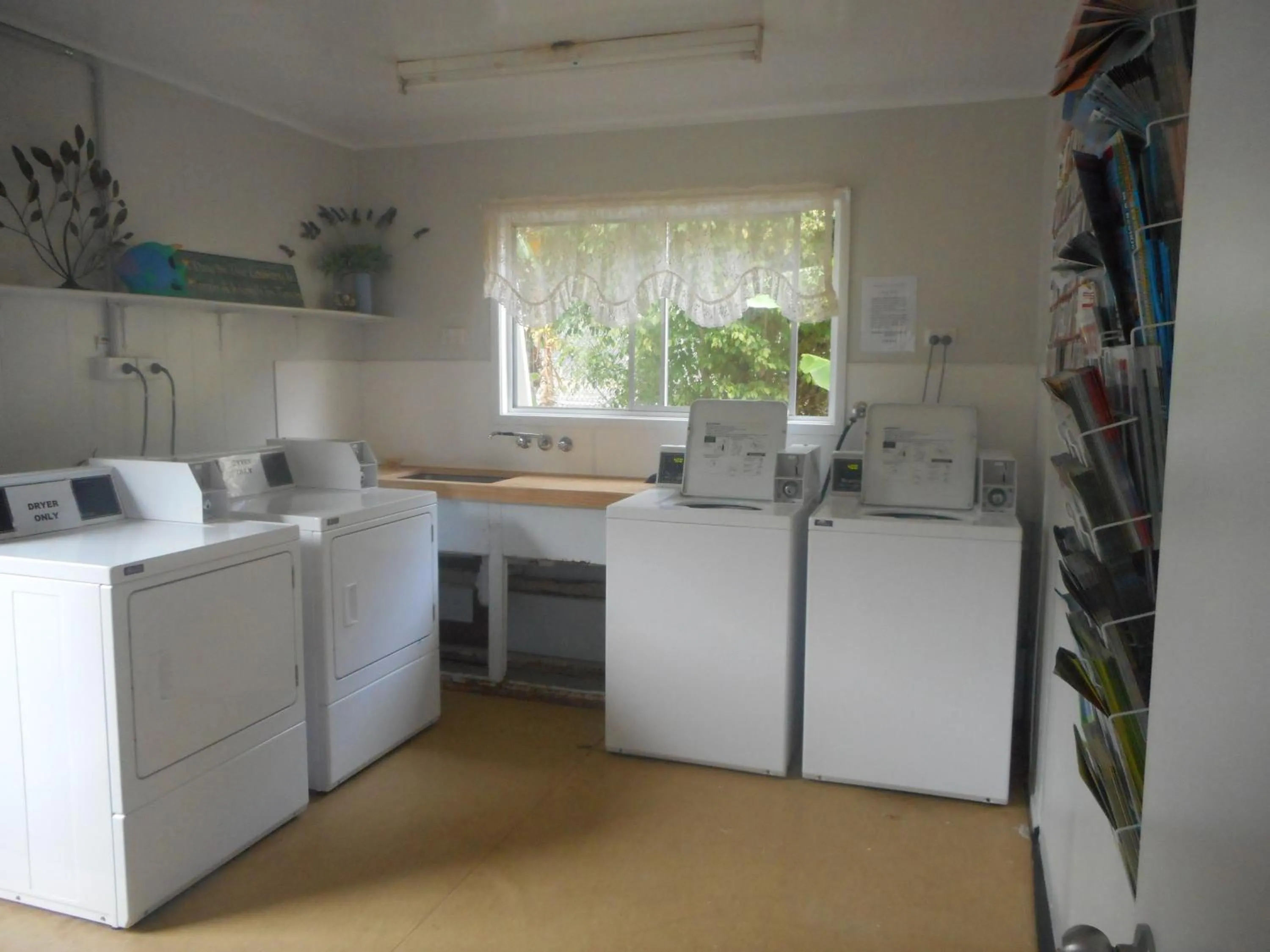 Area and facilities in Bush Village Holiday Cabins