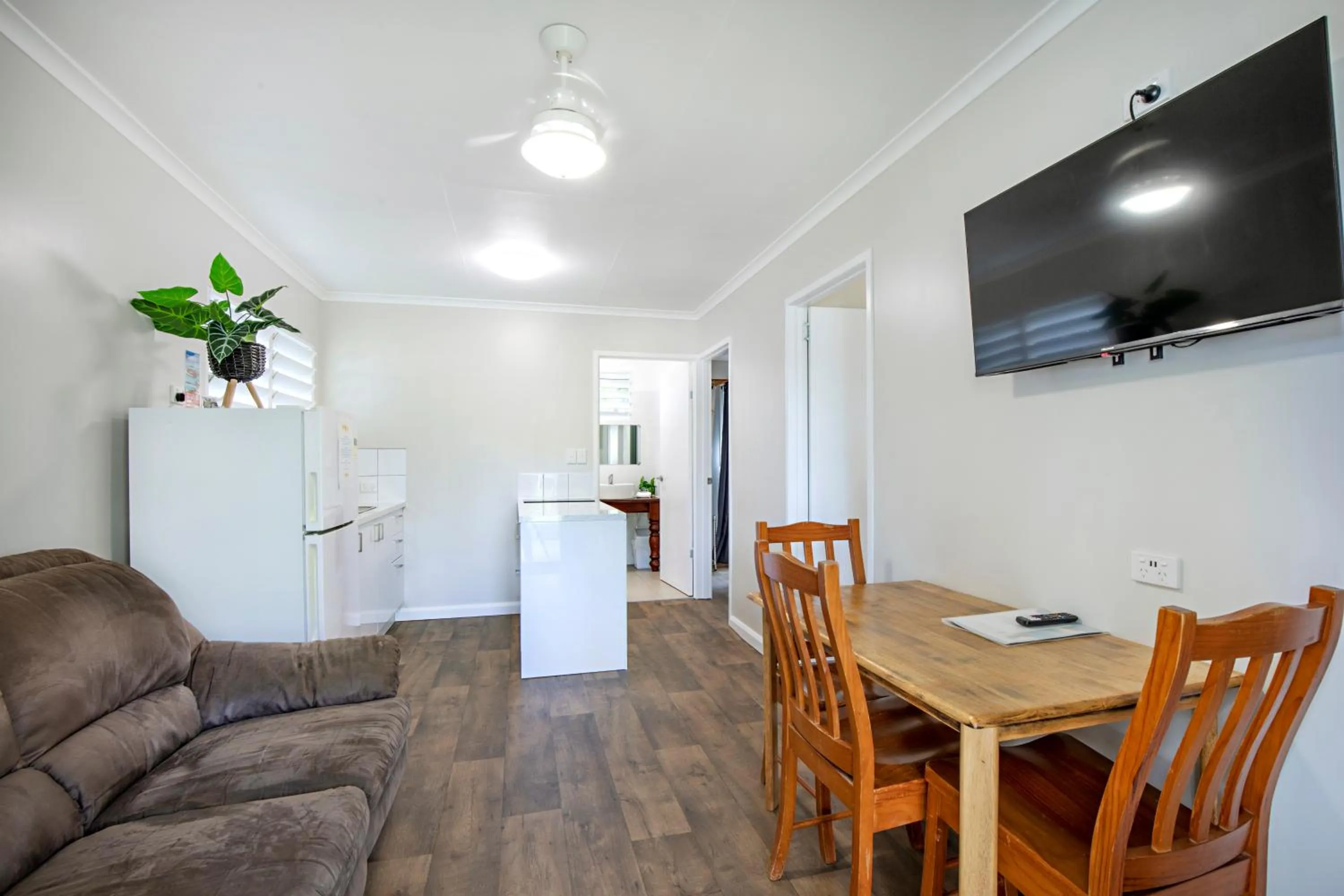 TV and multimedia in Bush Village Holiday Cabins