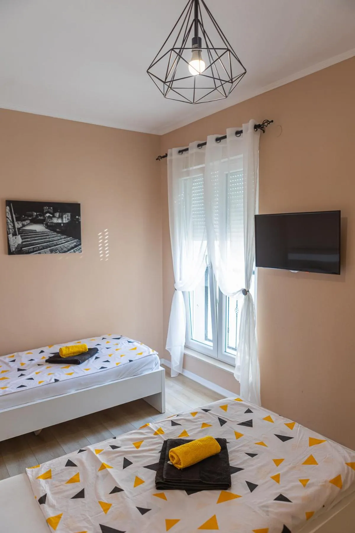 TV and multimedia, Bed in Kaldrma Guesthouse