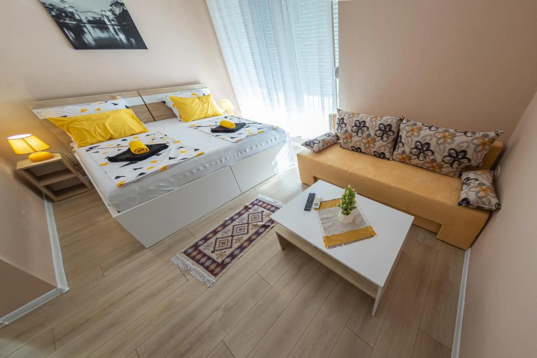 Garden view, Bed in Kaldrma Guesthouse