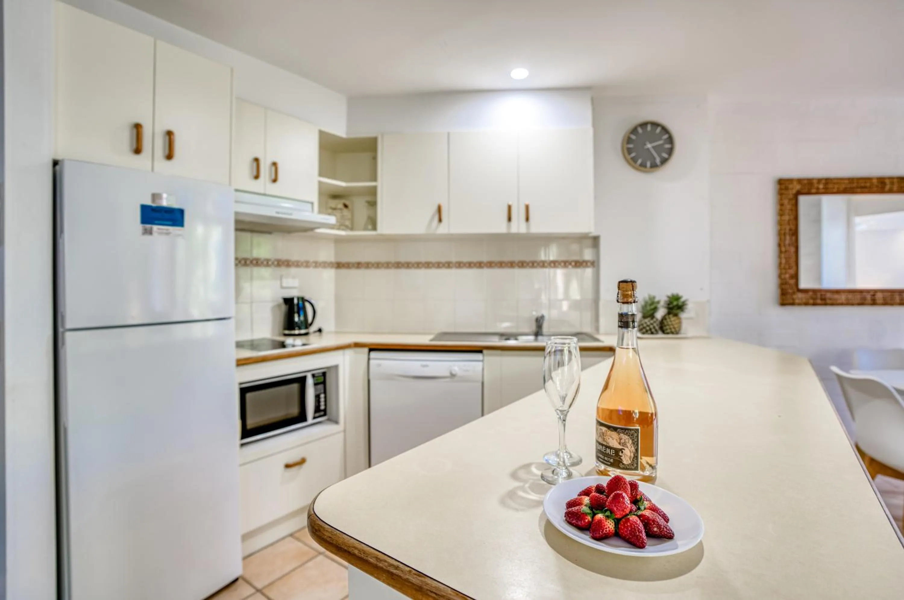 Kitchen or kitchenette in Ocean Breeze Resort