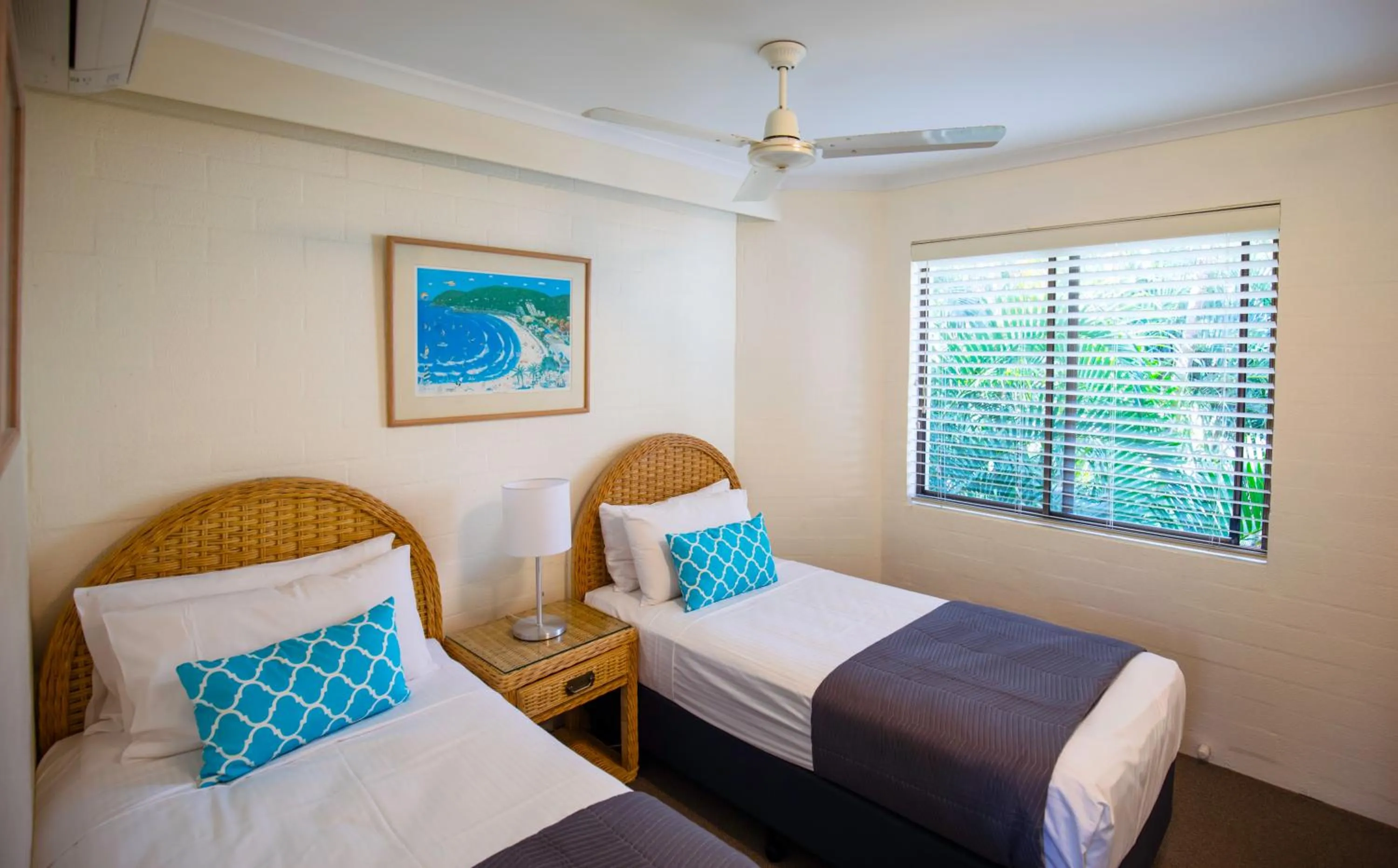 Bedroom, Bed in Ocean Breeze Resort
