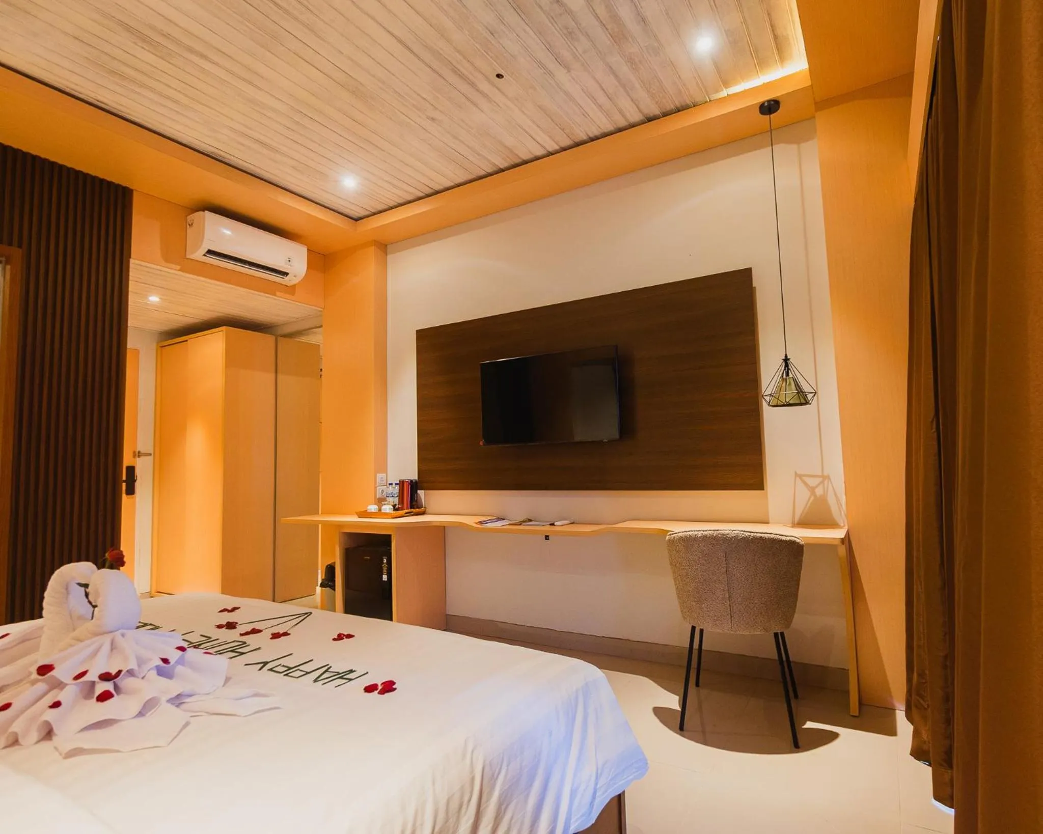 Photo of the whole room, Bed in The Angkal Resort