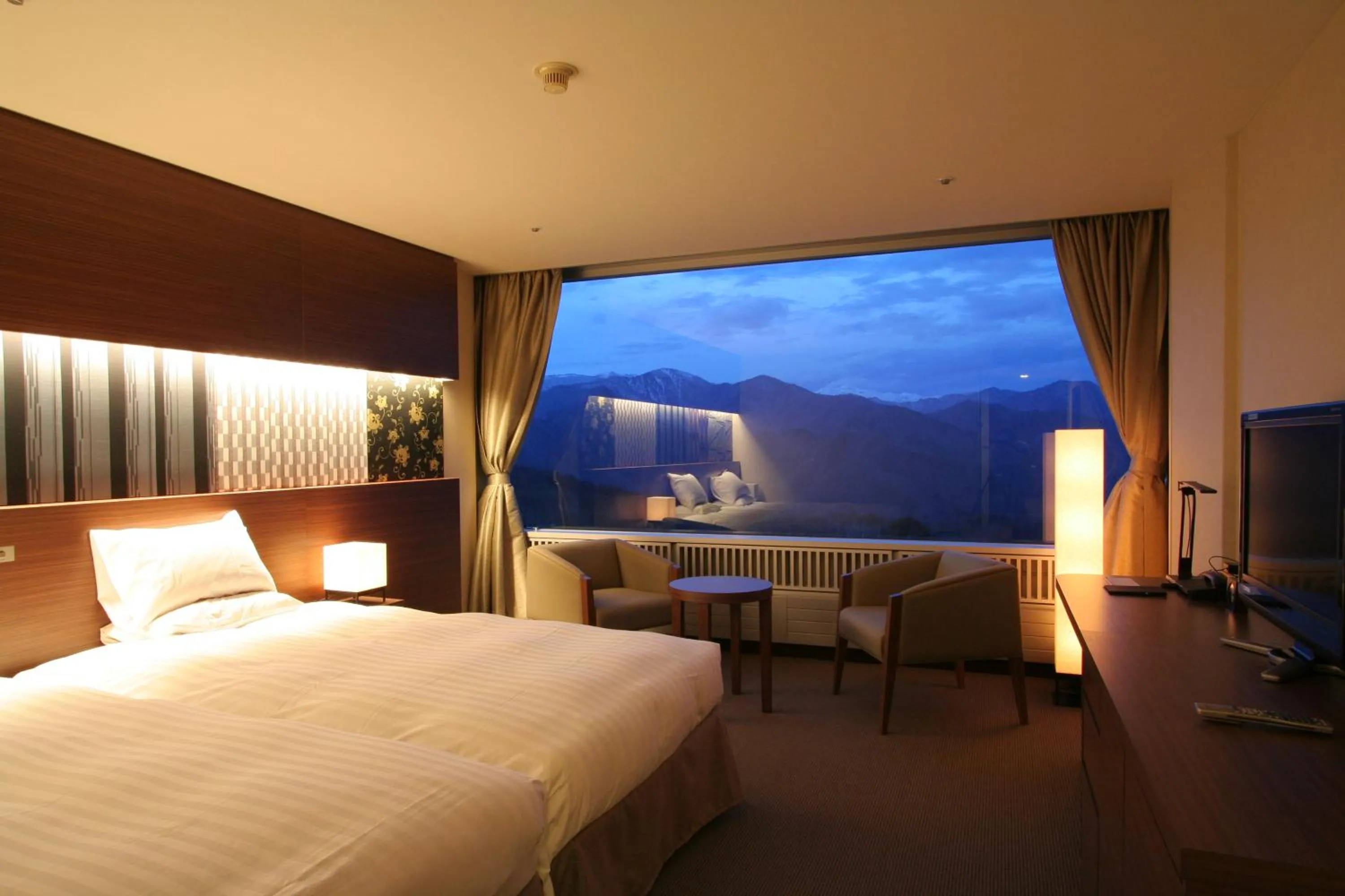 Bedroom, Bed in Minakami Kogen Hotel 200