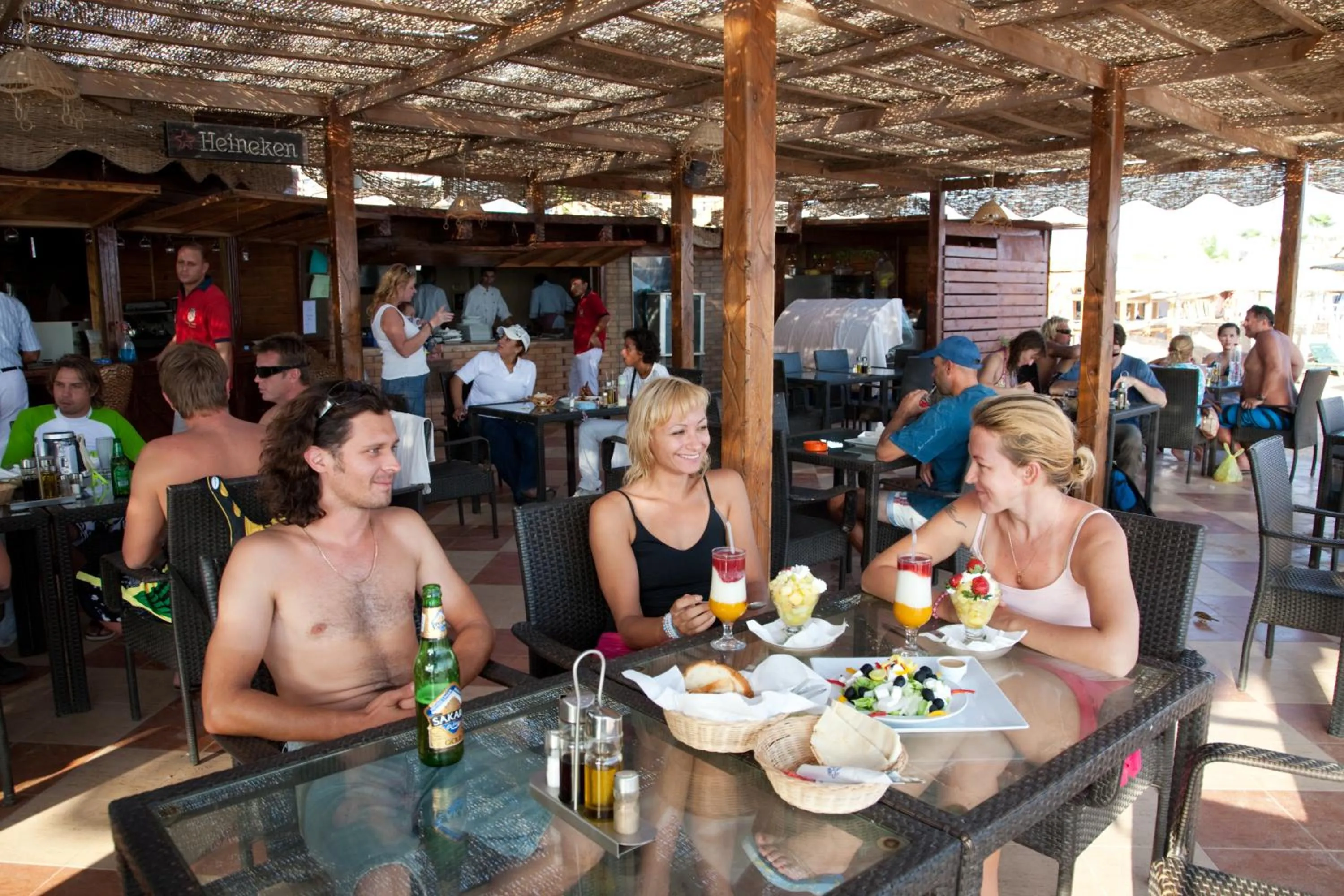 Restaurant/places to eat in Ganet Sinai Resort