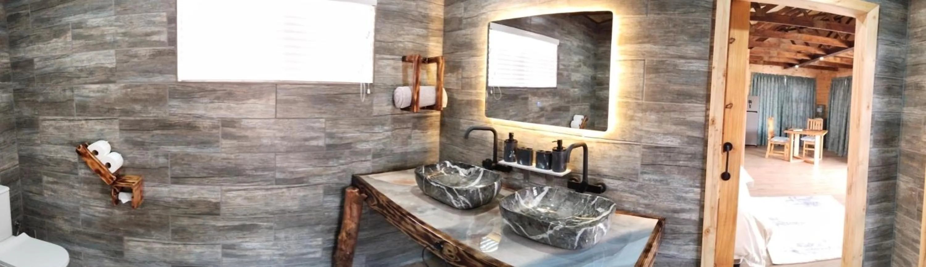 Bathroom in Abendruhe Lodge