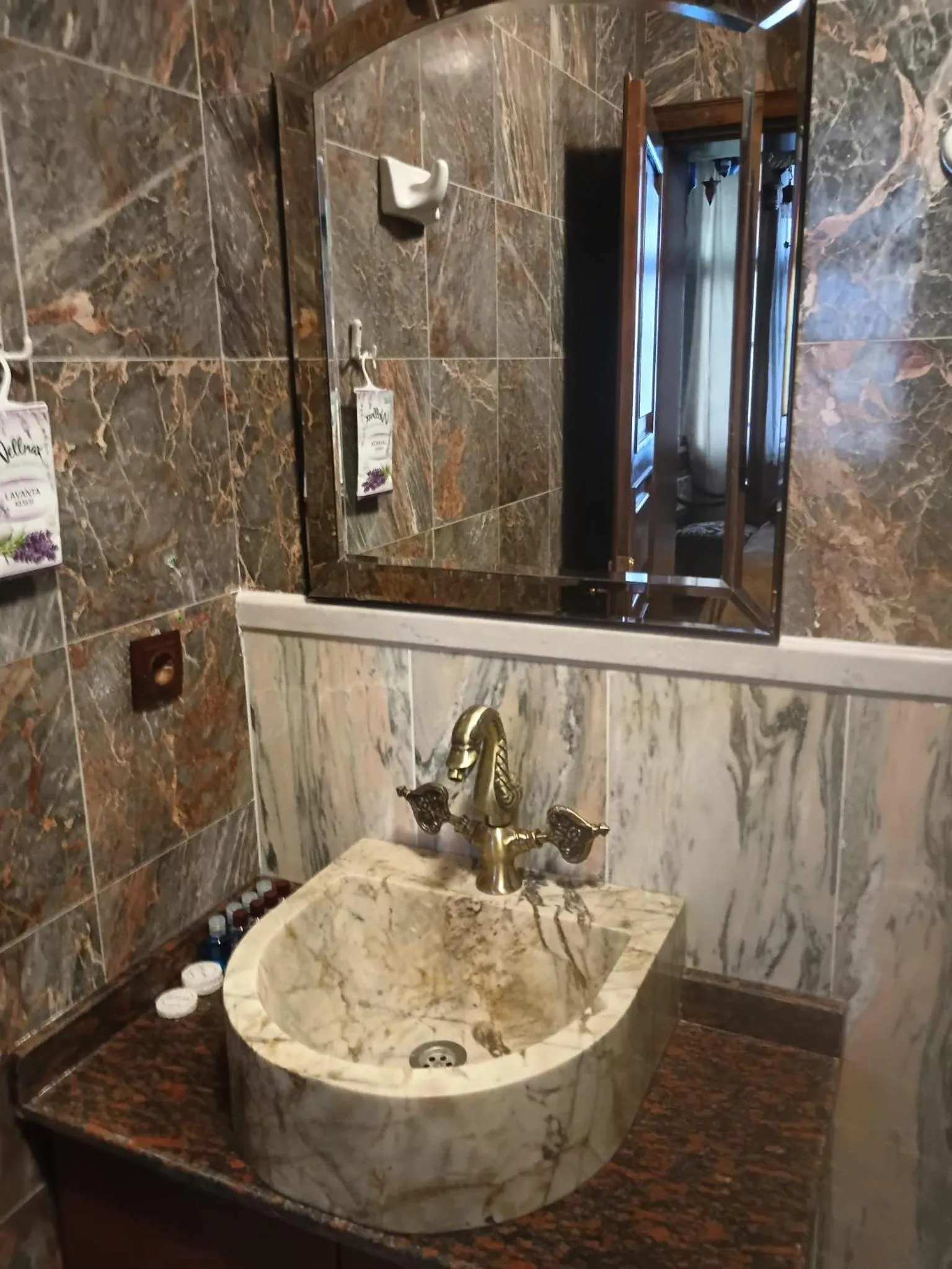 Bathroom in Kybele Hotel