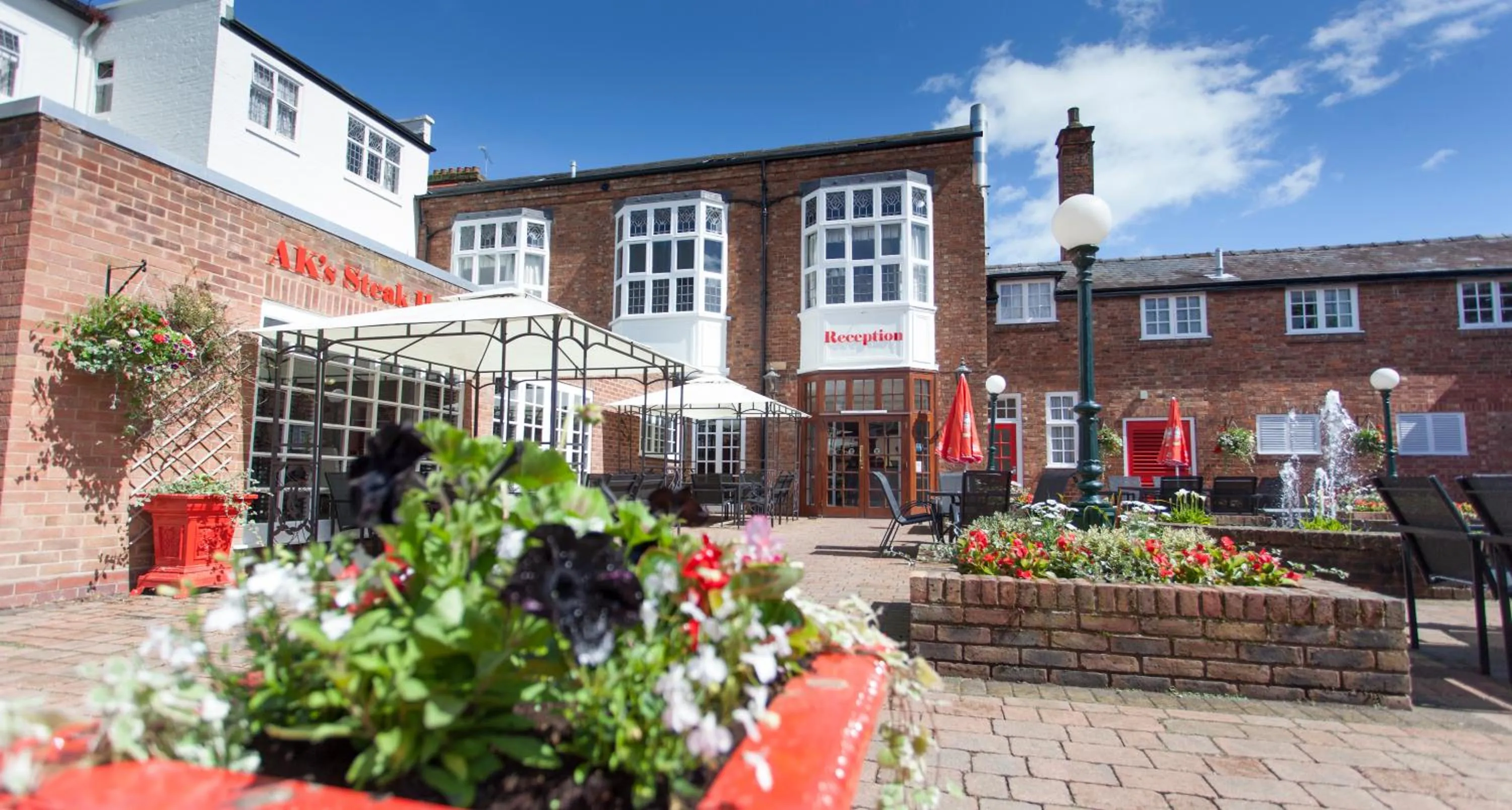 Facade/entrance in The Northwick Arms Hotel