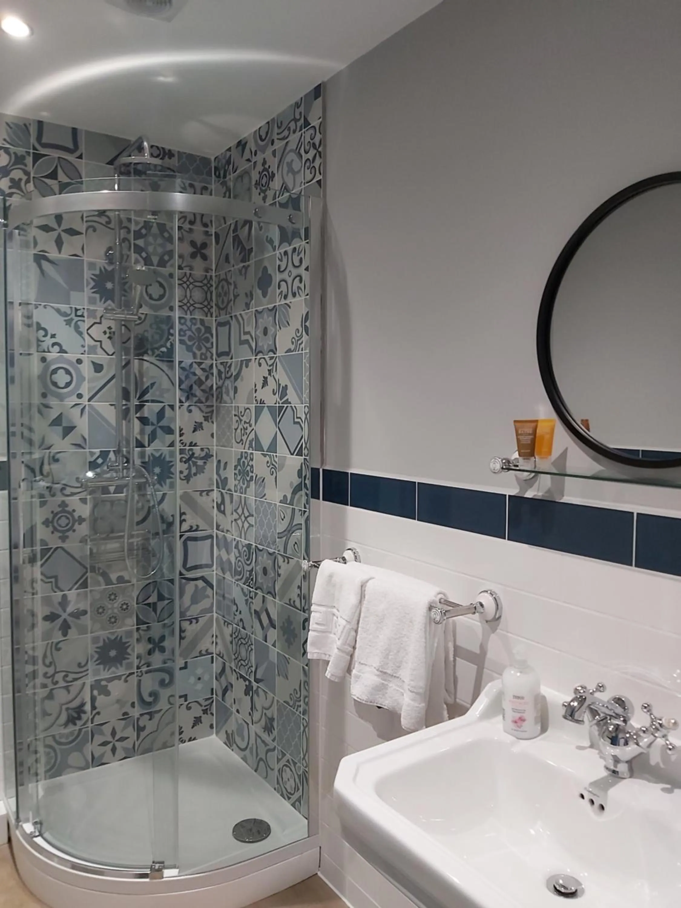 Bathroom in The Northwick Arms Hotel