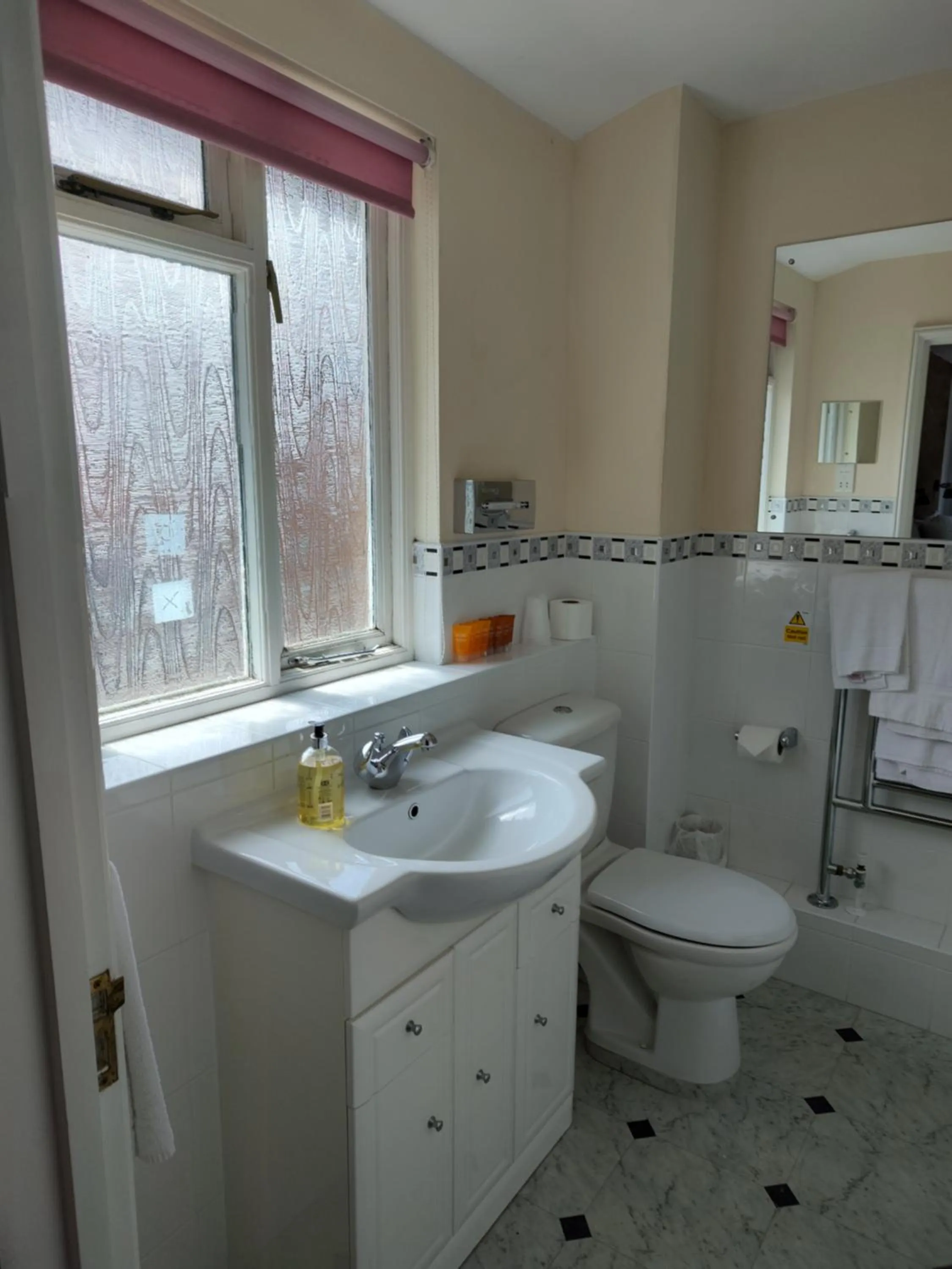 Bathroom in The Northwick Arms Hotel