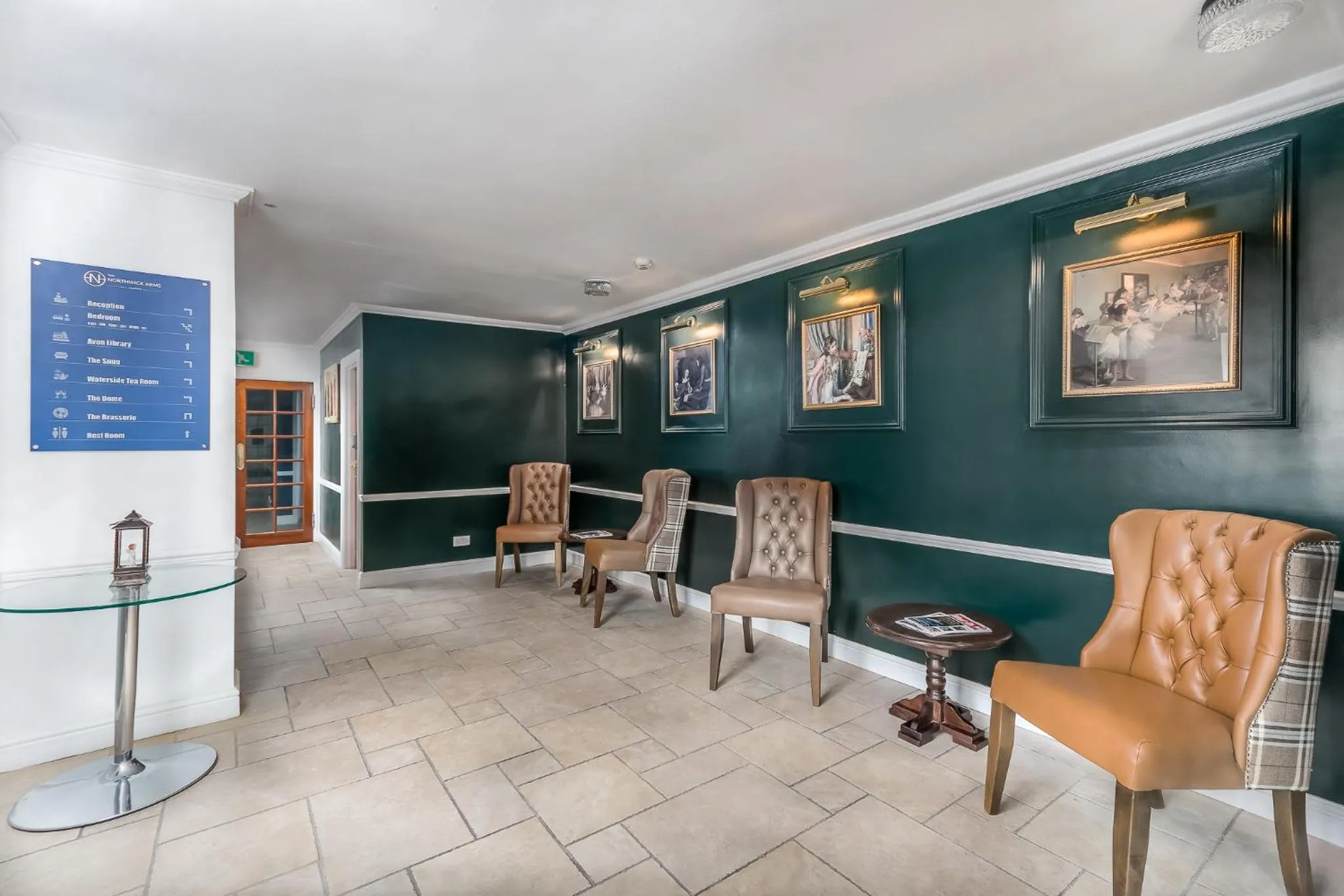 Lobby or reception in The Northwick Arms Hotel
