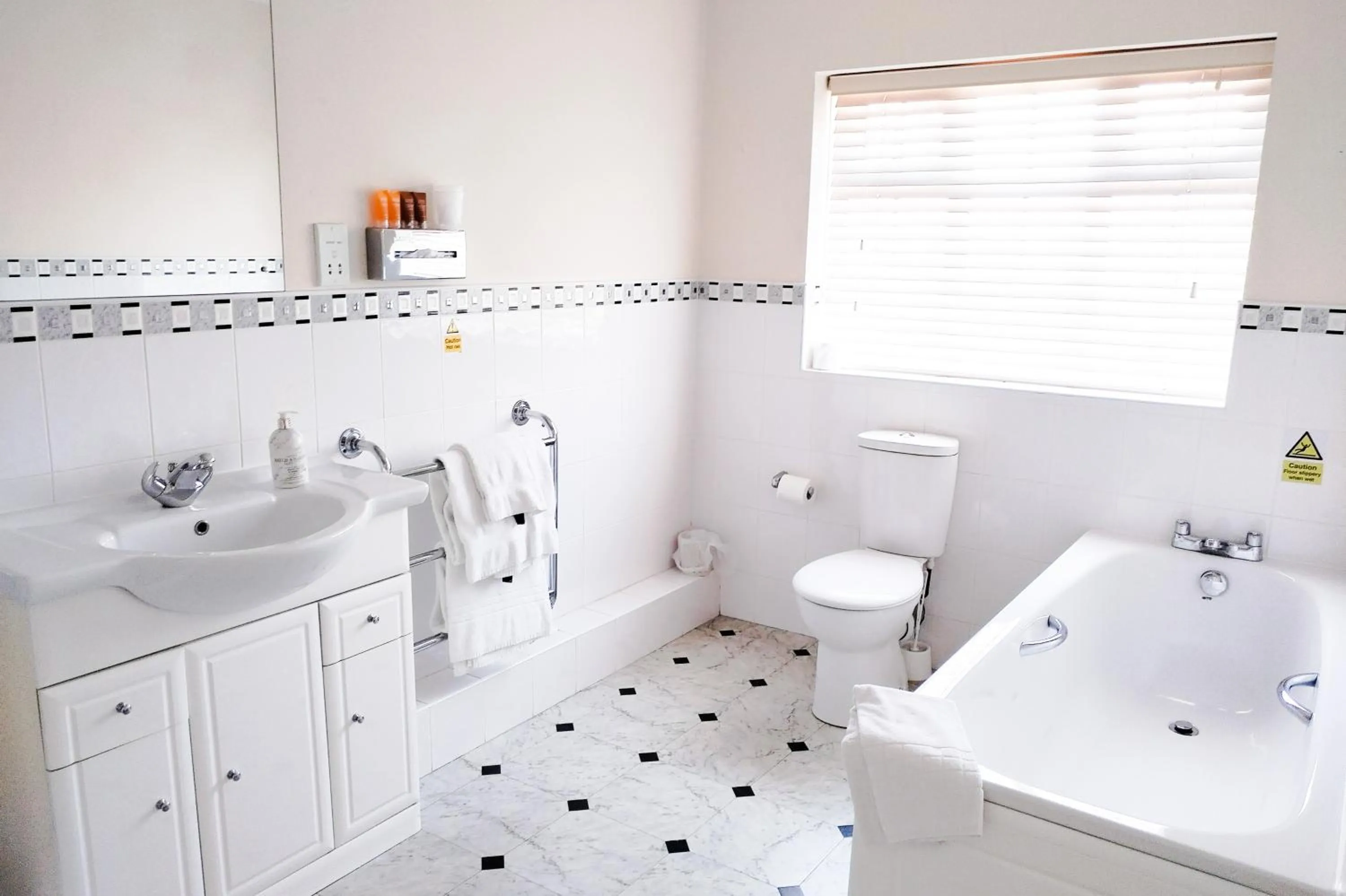 Bathroom in The Northwick Arms Hotel