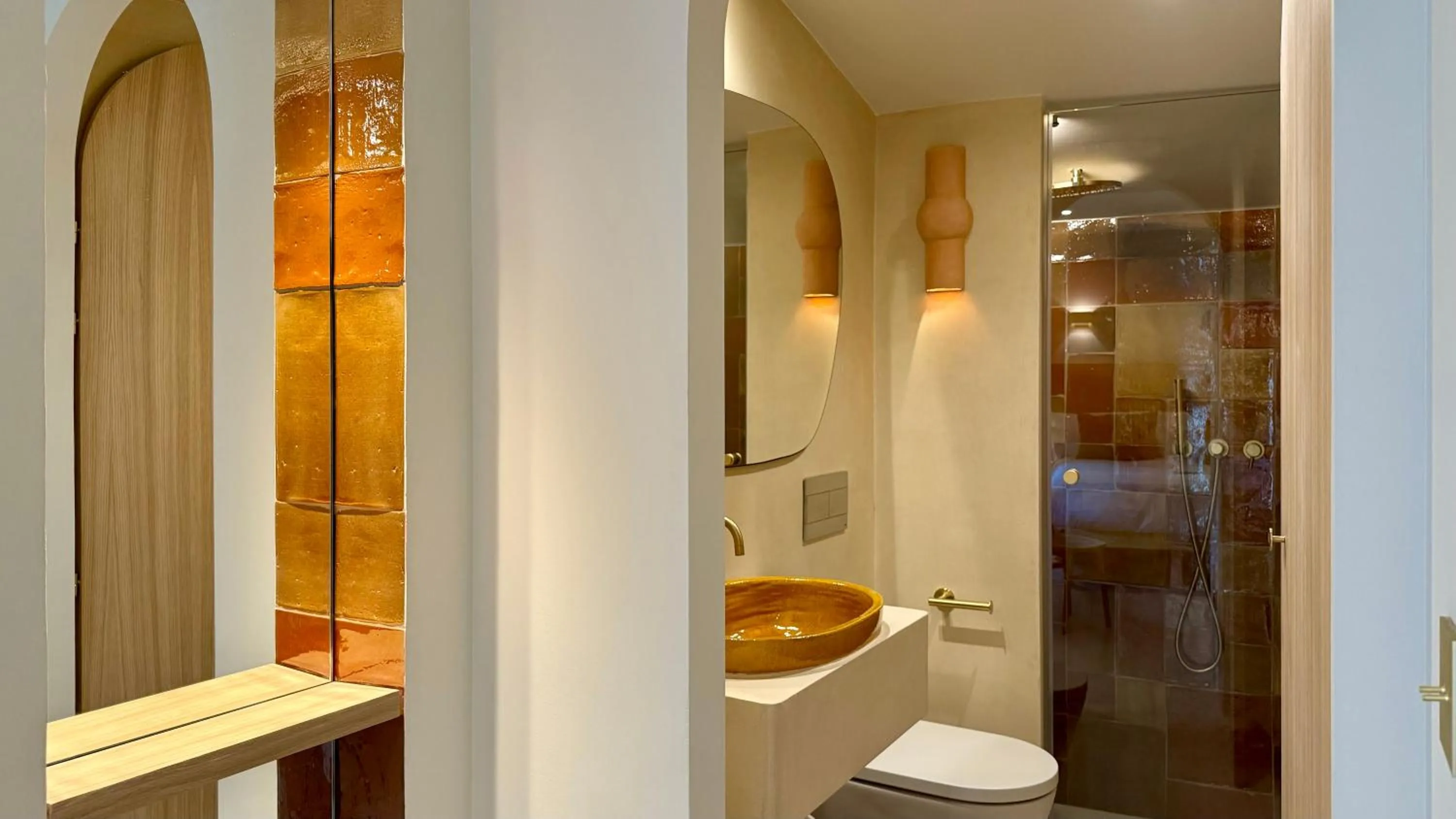 Shower in Cosy Rooms Tapinería