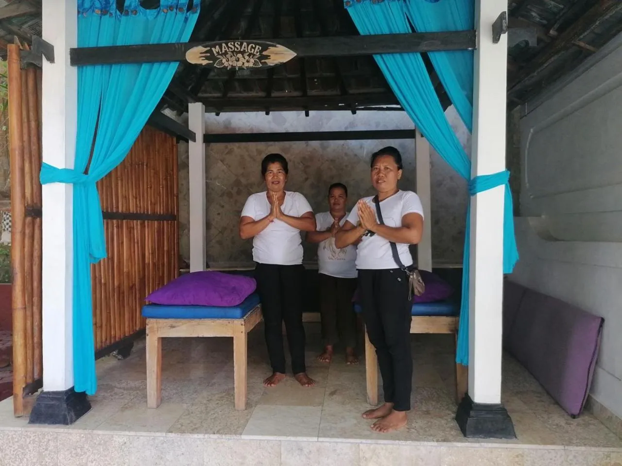 Puri Oka Beach Bungalows