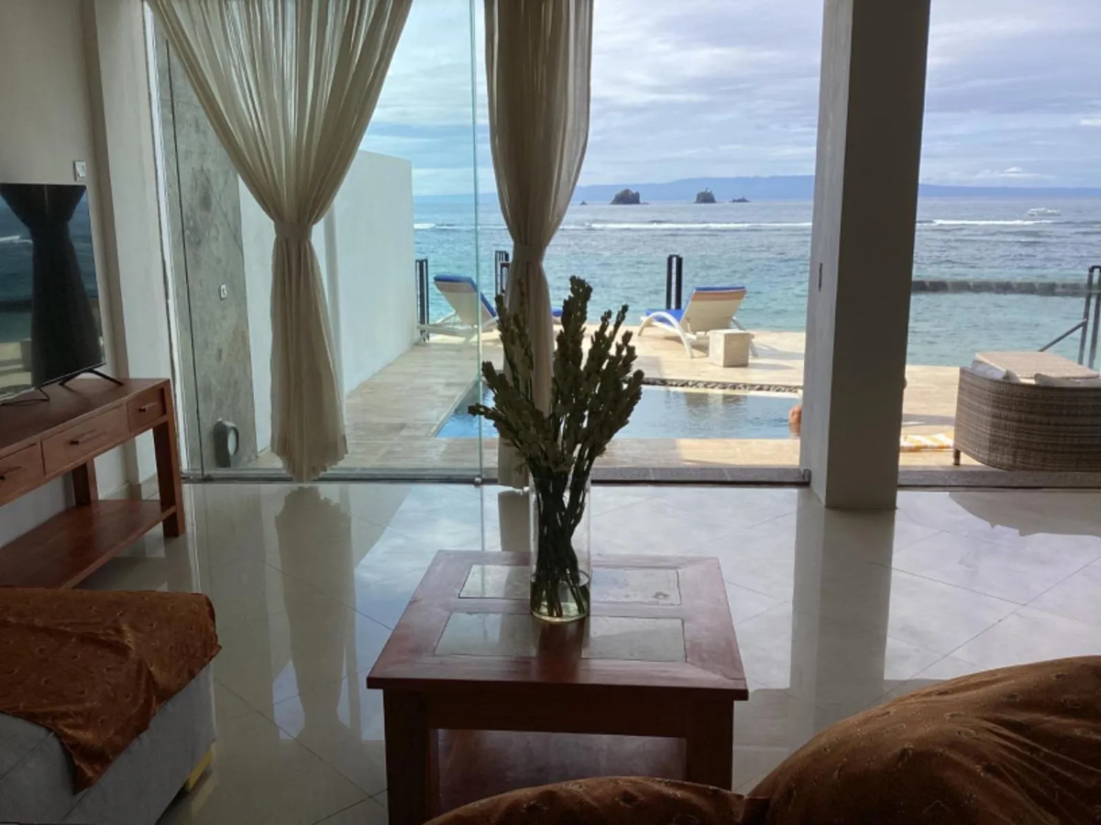 Puri Oka Beach Bungalows