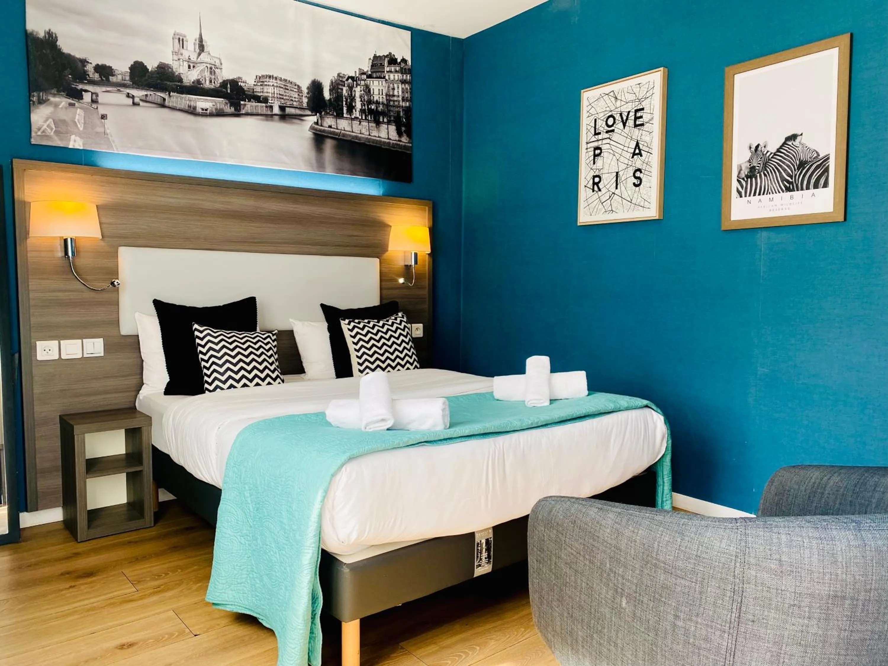 Bed in Hôtel Clairefontaine