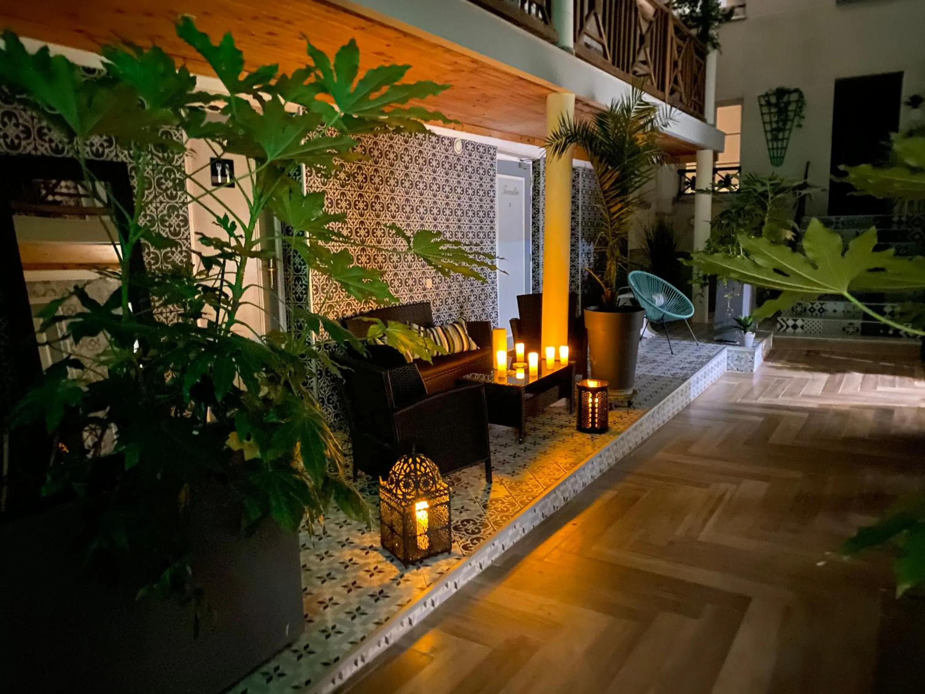 Patio in Hôtel Clairefontaine