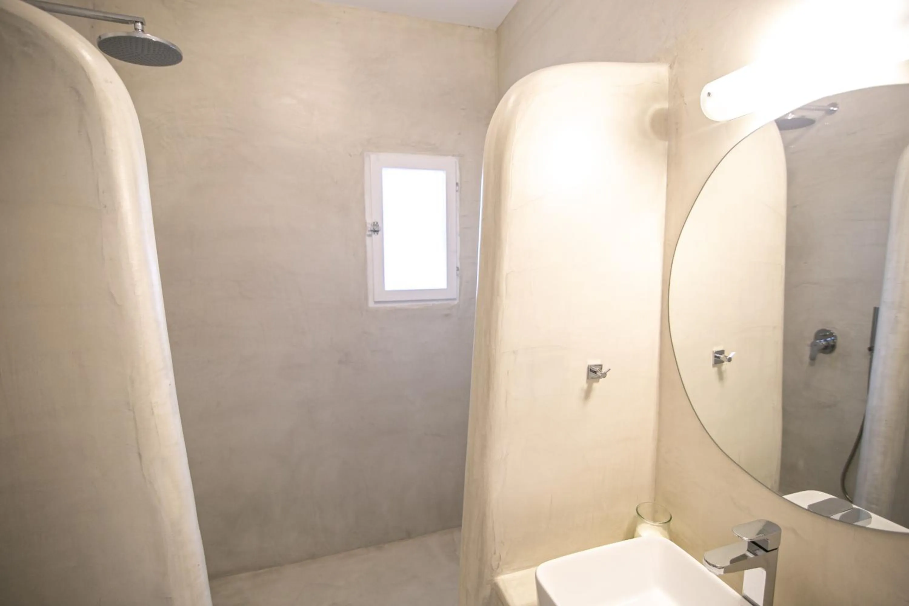 Shower in Apanomeria Boutique Residence