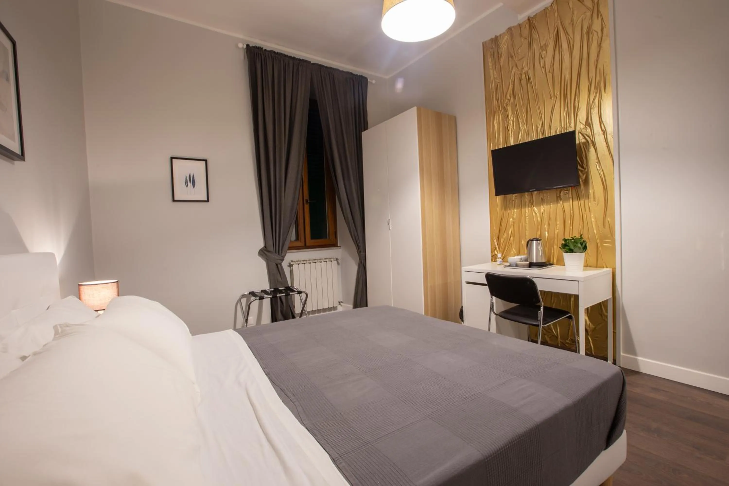 Bed in maribea rome center