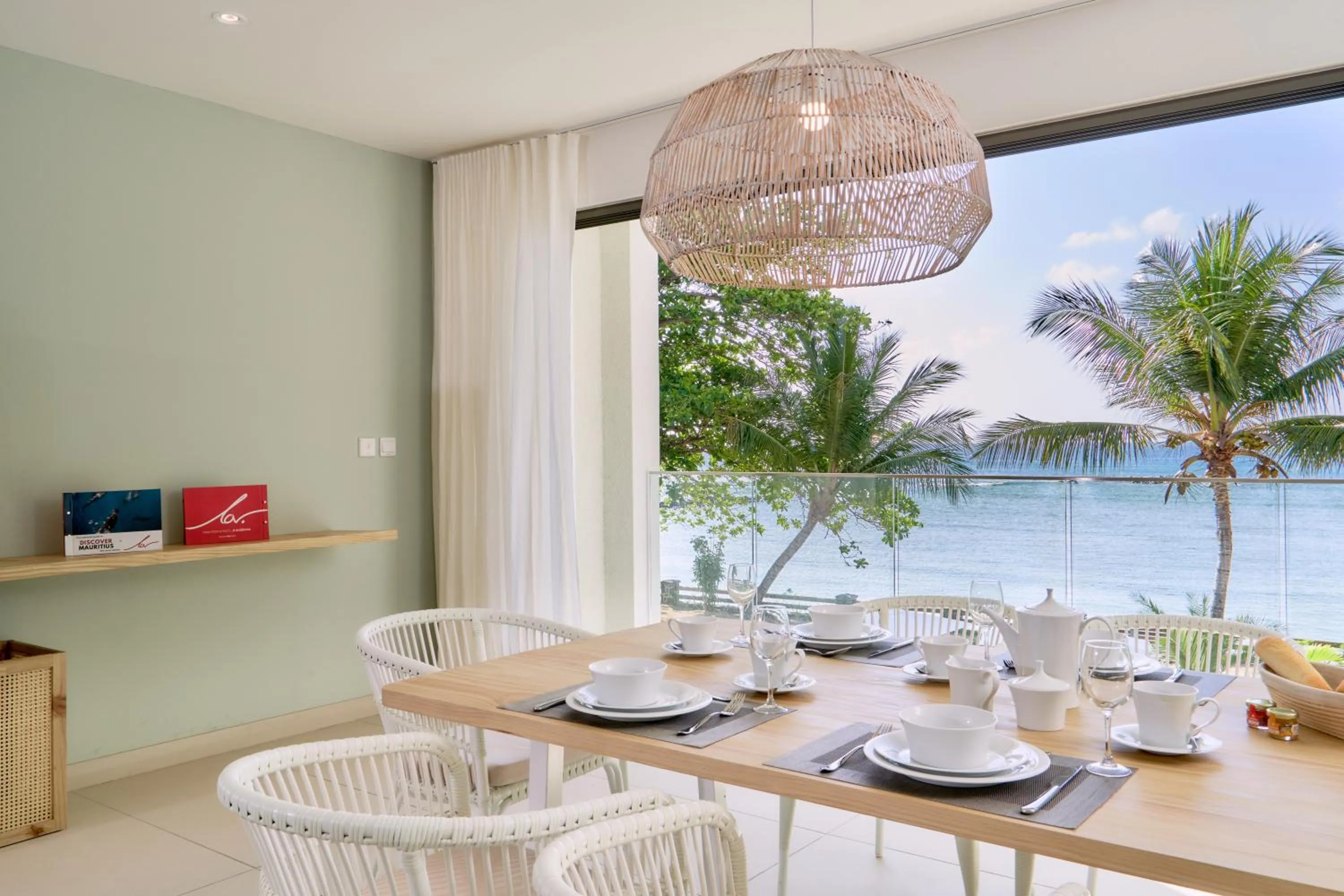 Dining area in Les Estivales Beachfront Suites & Penthouses by LOV Mauritius