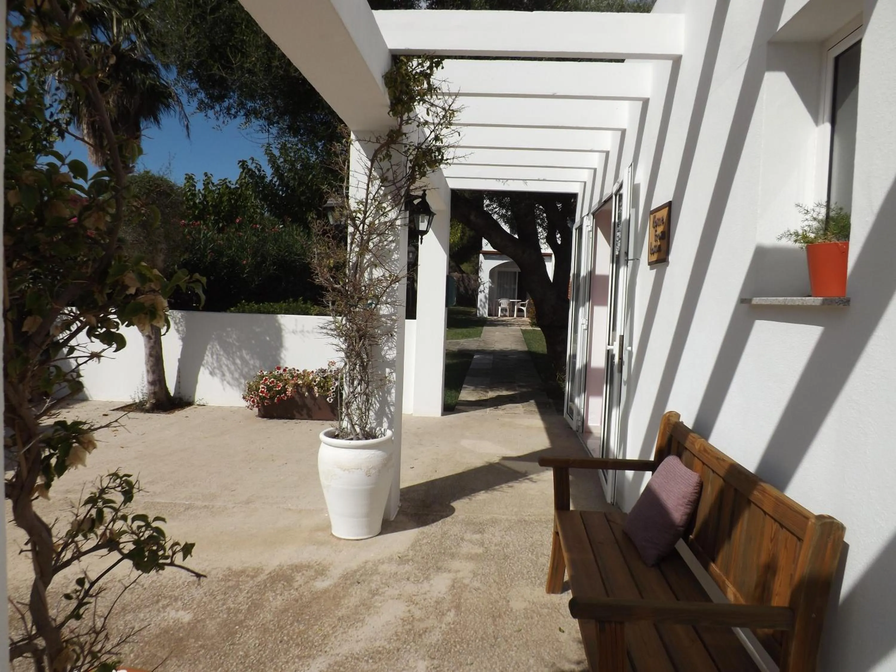 Facade/entrance in Nure Mar y Mar