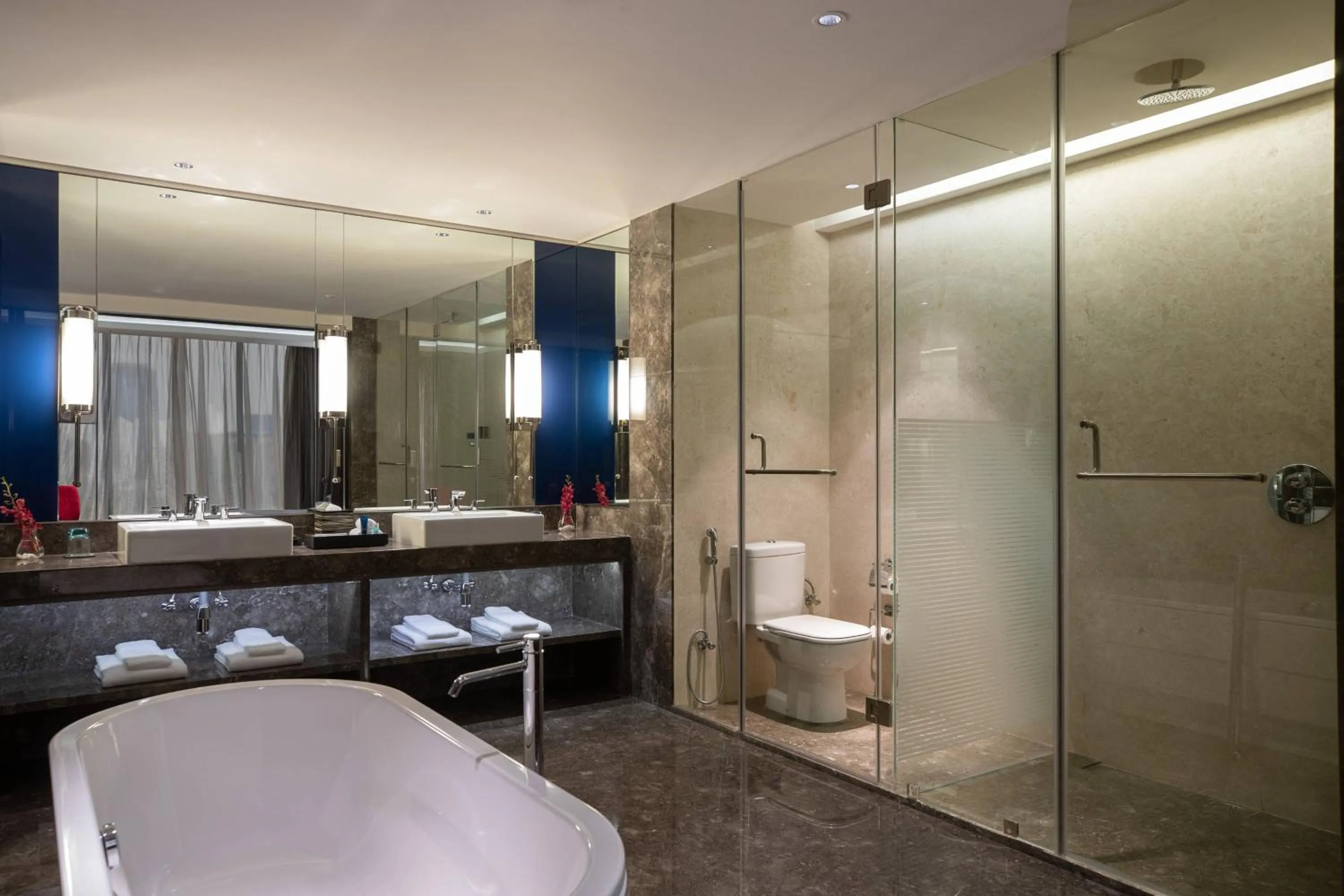 Bathroom in Renaissance Bengaluru Race Course Hotel