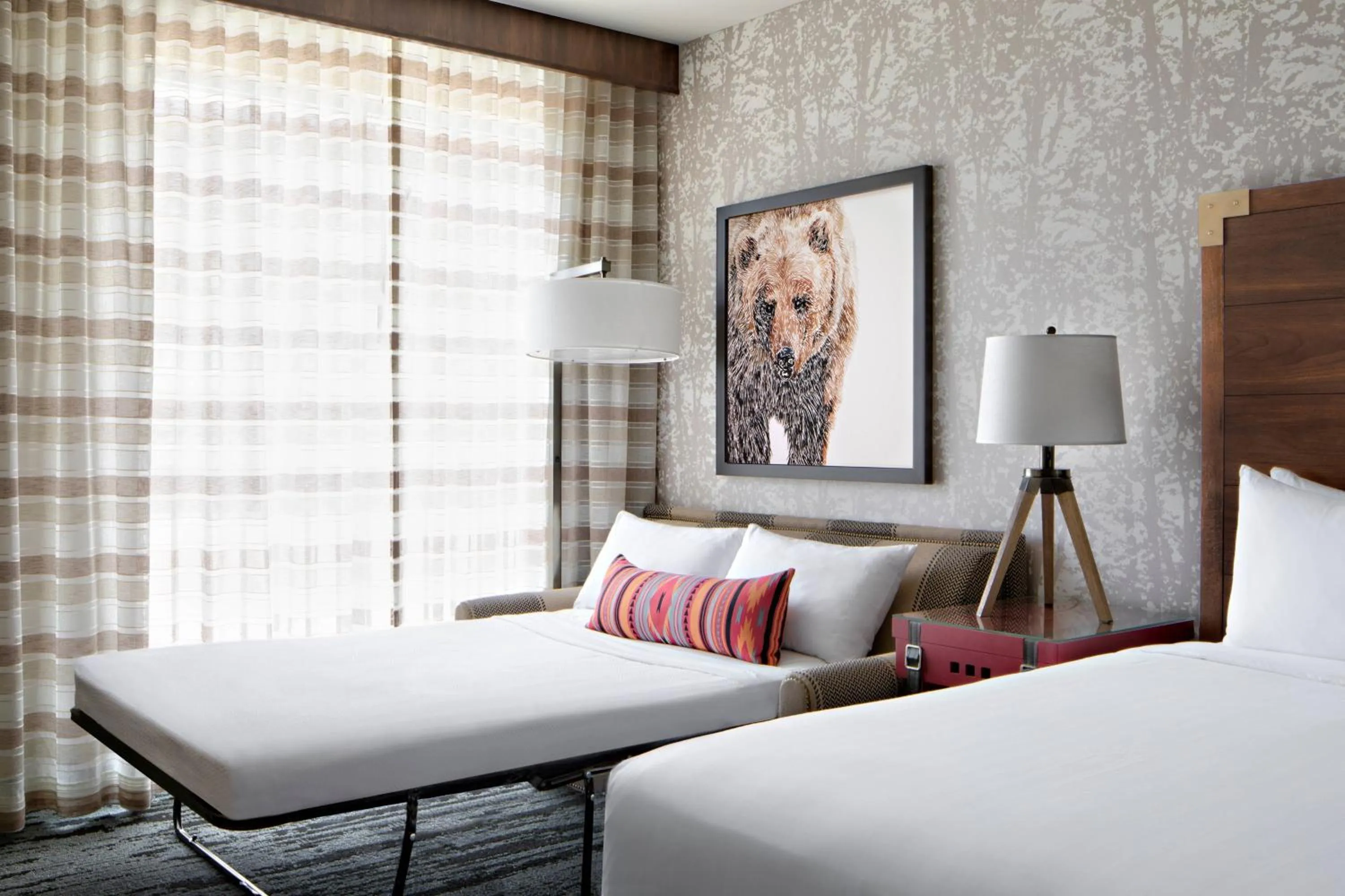 Photo of the whole room, Bed in Gaylord Rockies Resort & Convention Center