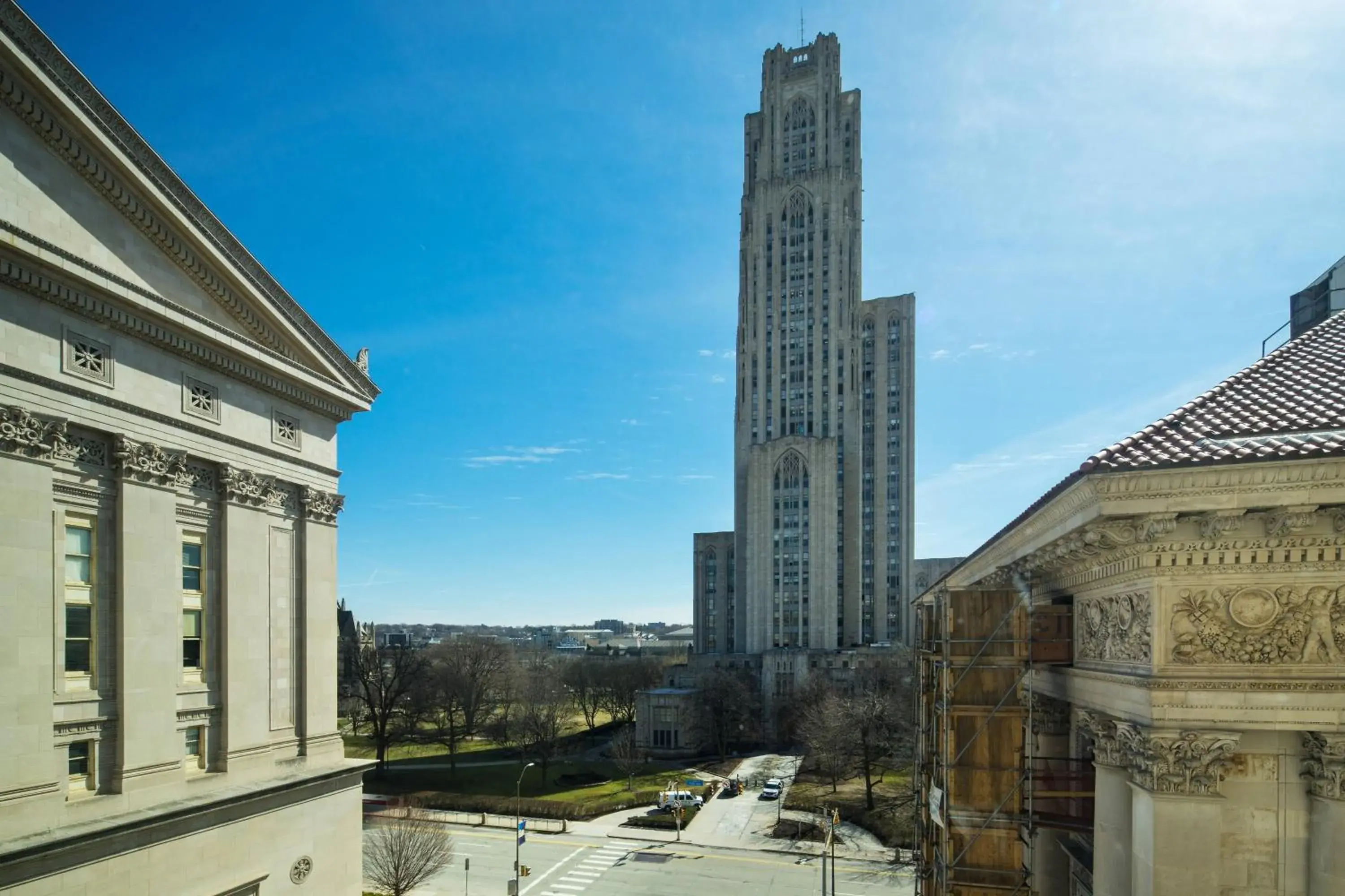 Photo of the whole room in The Oaklander Hotel, Autograph Collection Photo of the whole room in The Oaklander Hotel, Autograph Collection