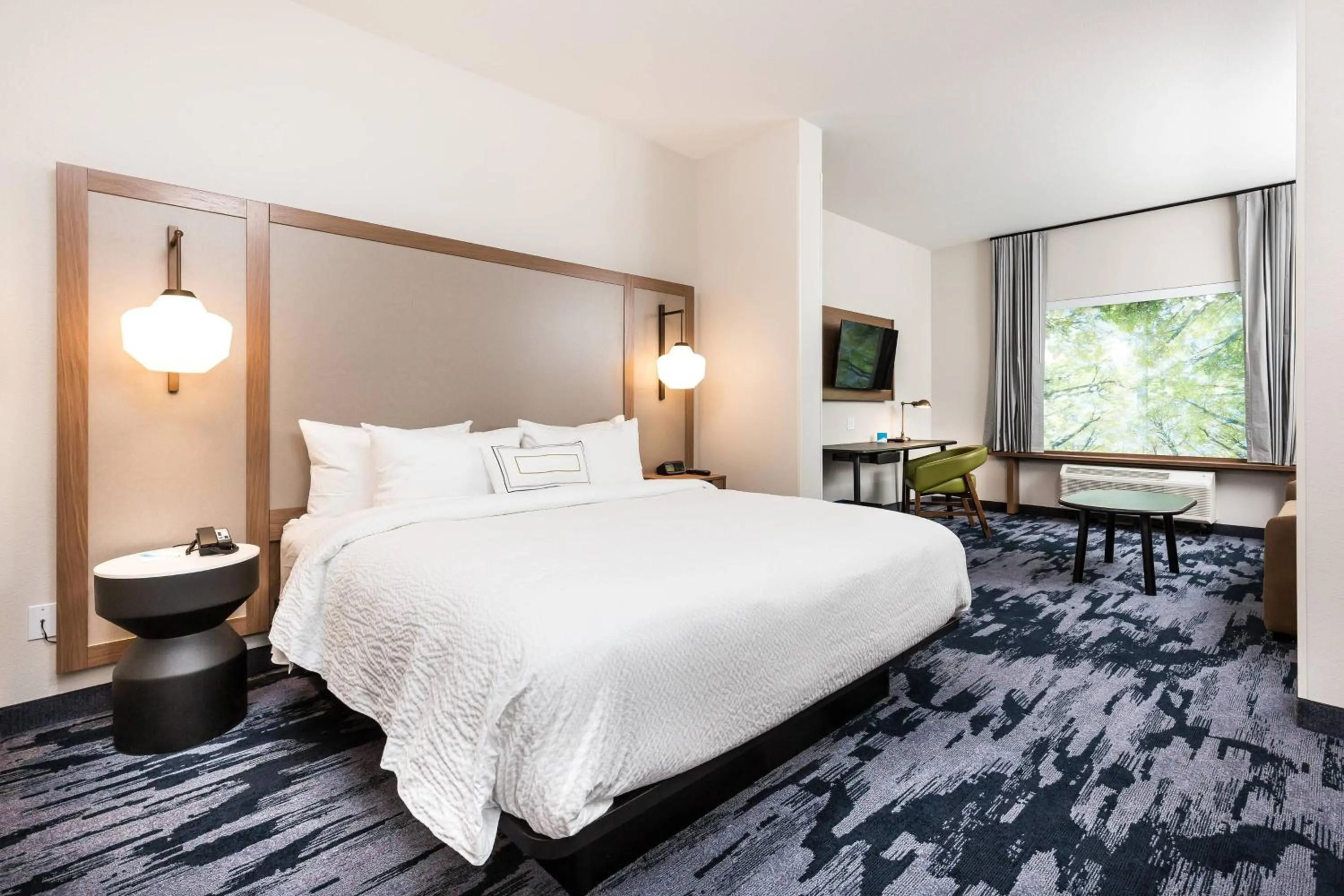 Bedroom, Bed in Fairfield Inn & Suites by Marriott Crestview