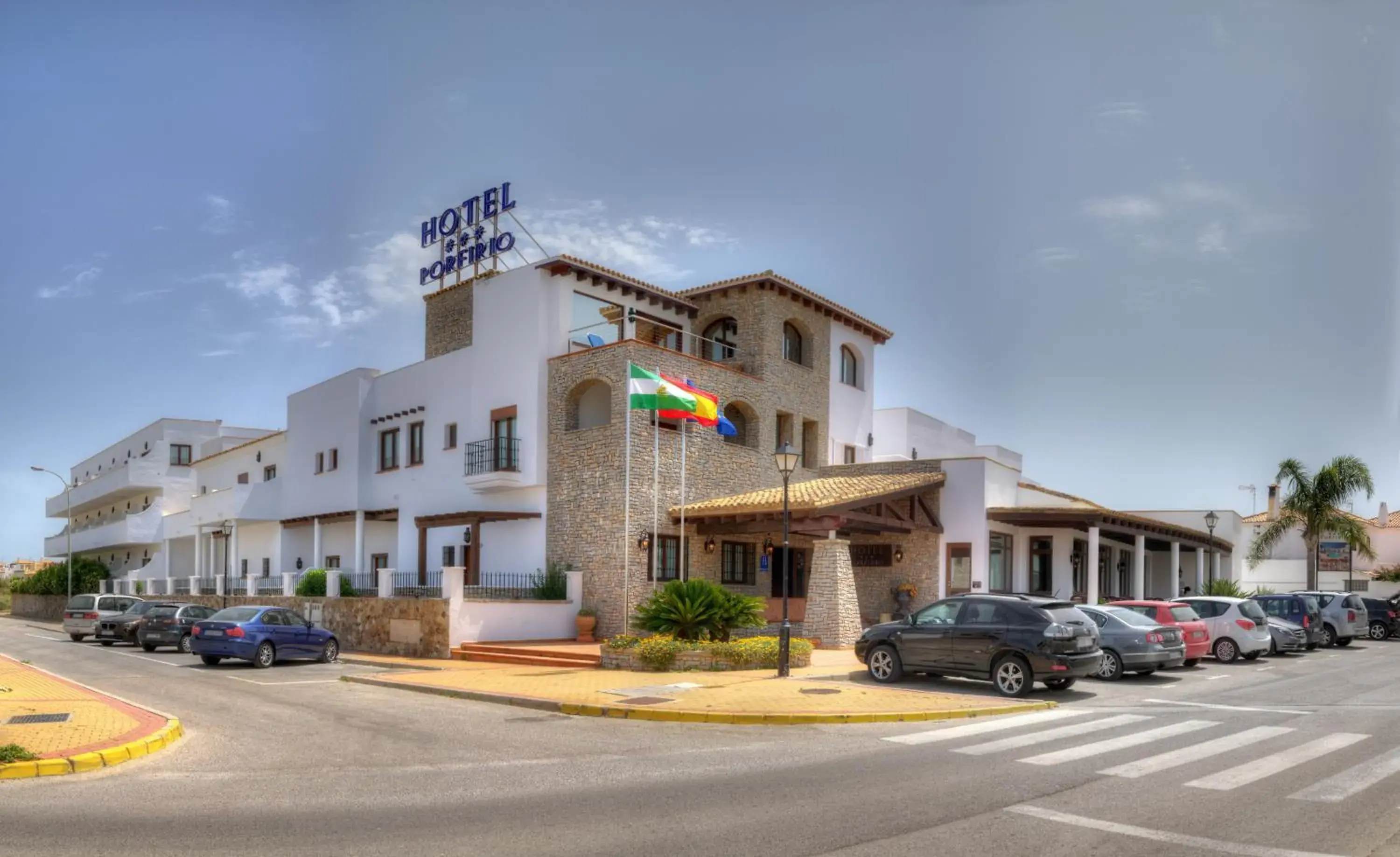 Facade/entrance, Property Building in Hotel Porfirio