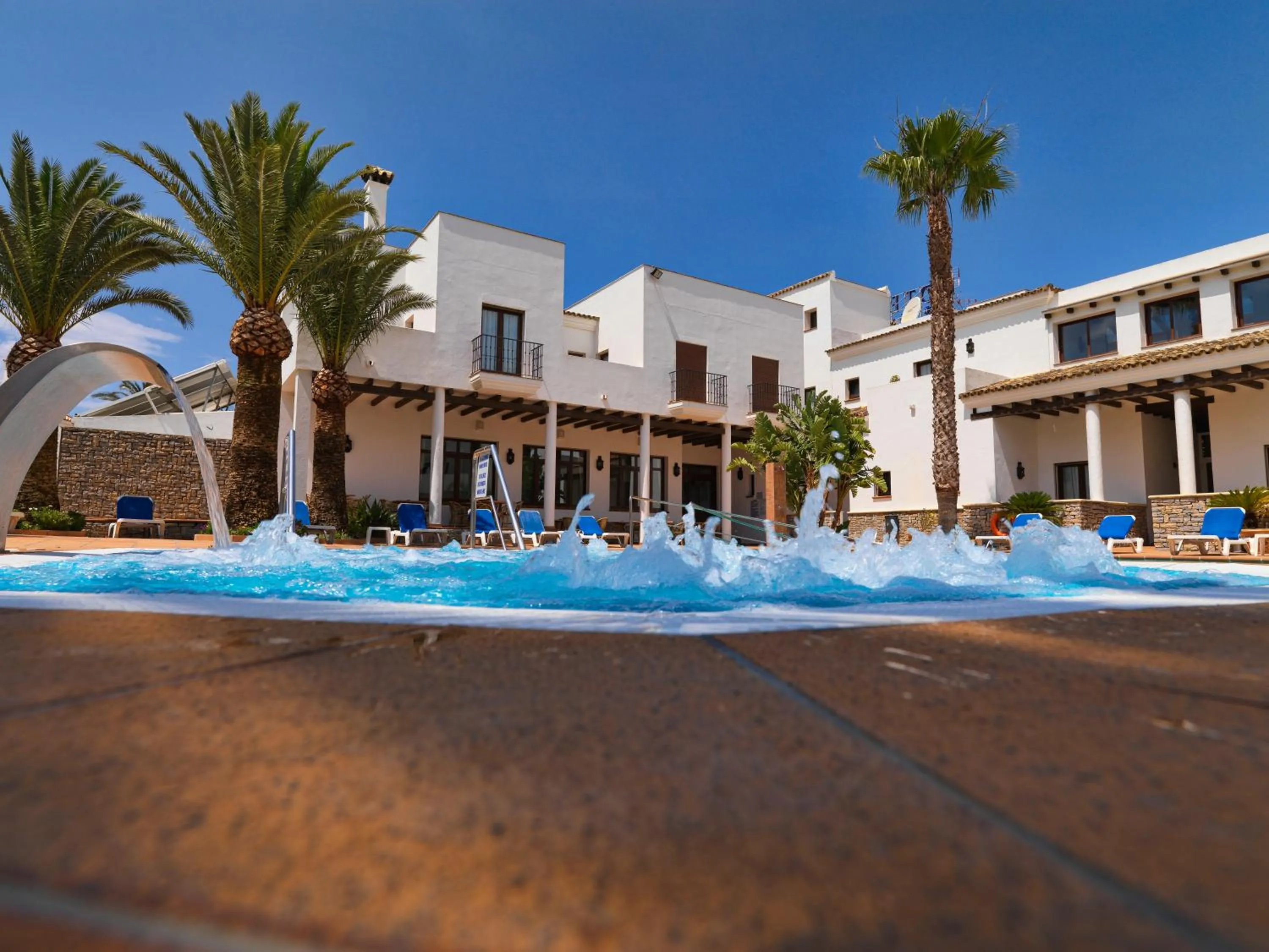 Swimming pool in Hotel Porfirio