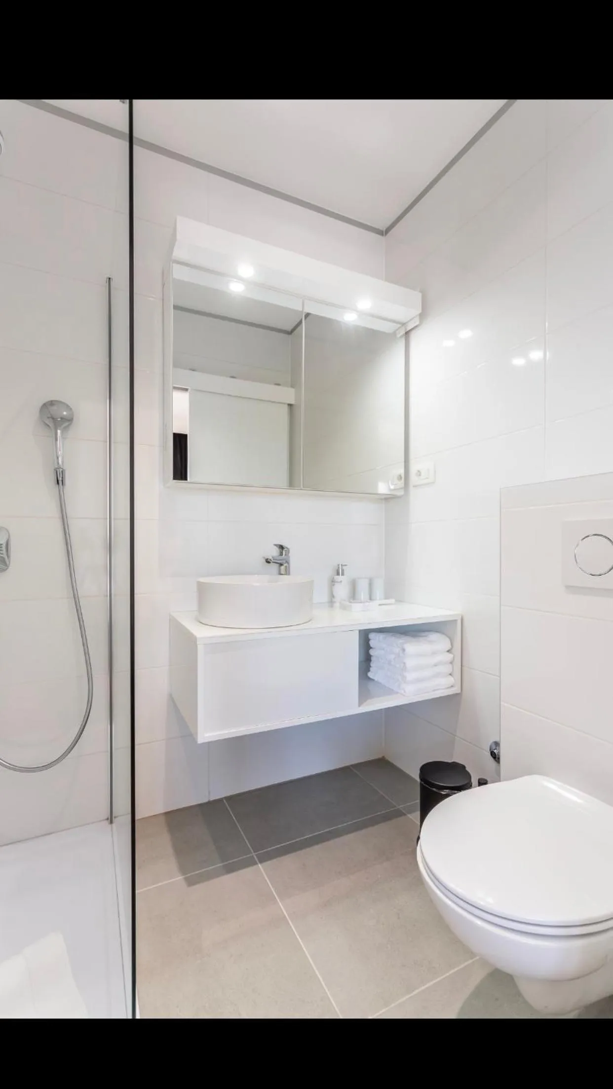Shower in Villa Mila Kastela