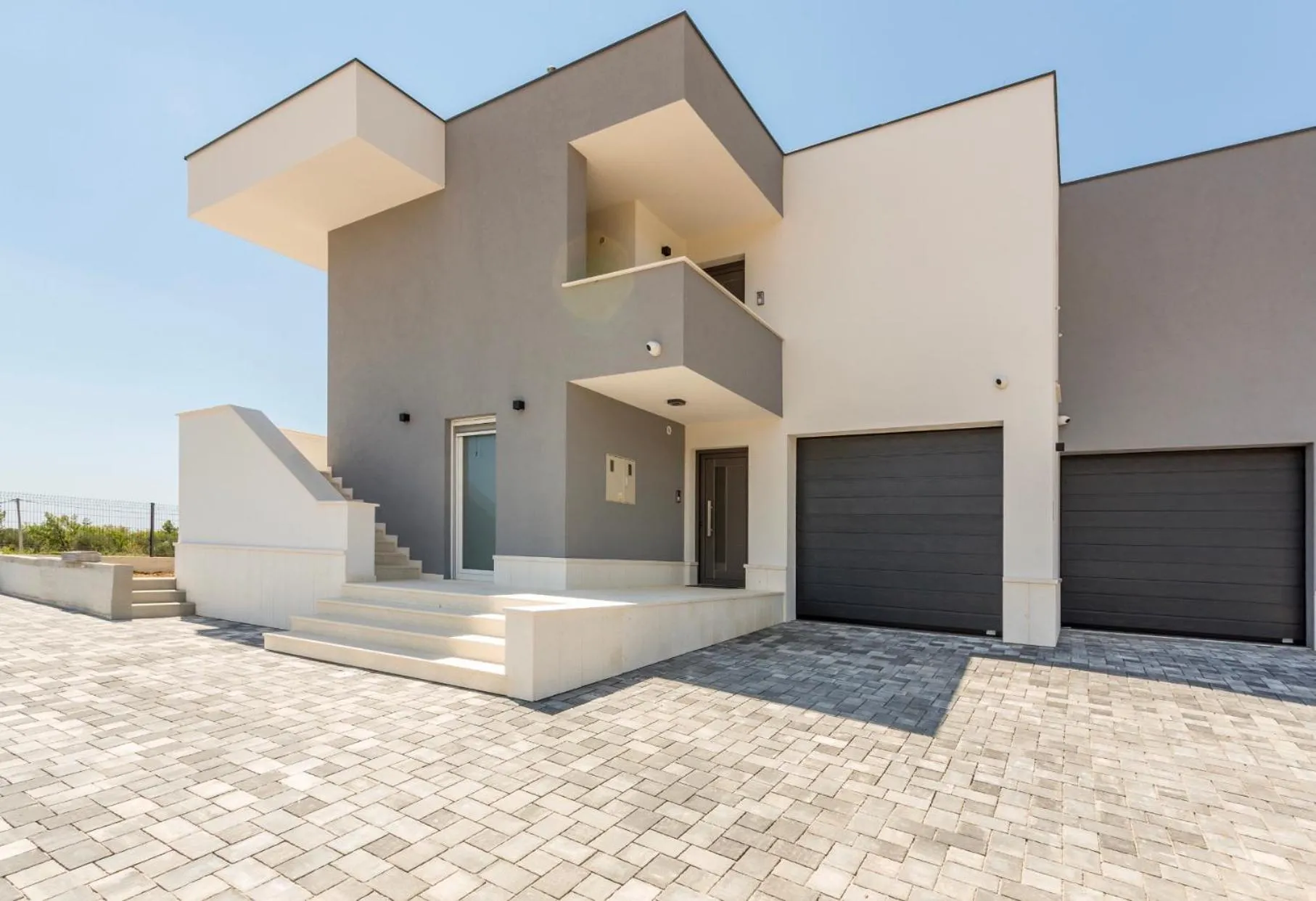 Property building in Villa Mila Kastela
