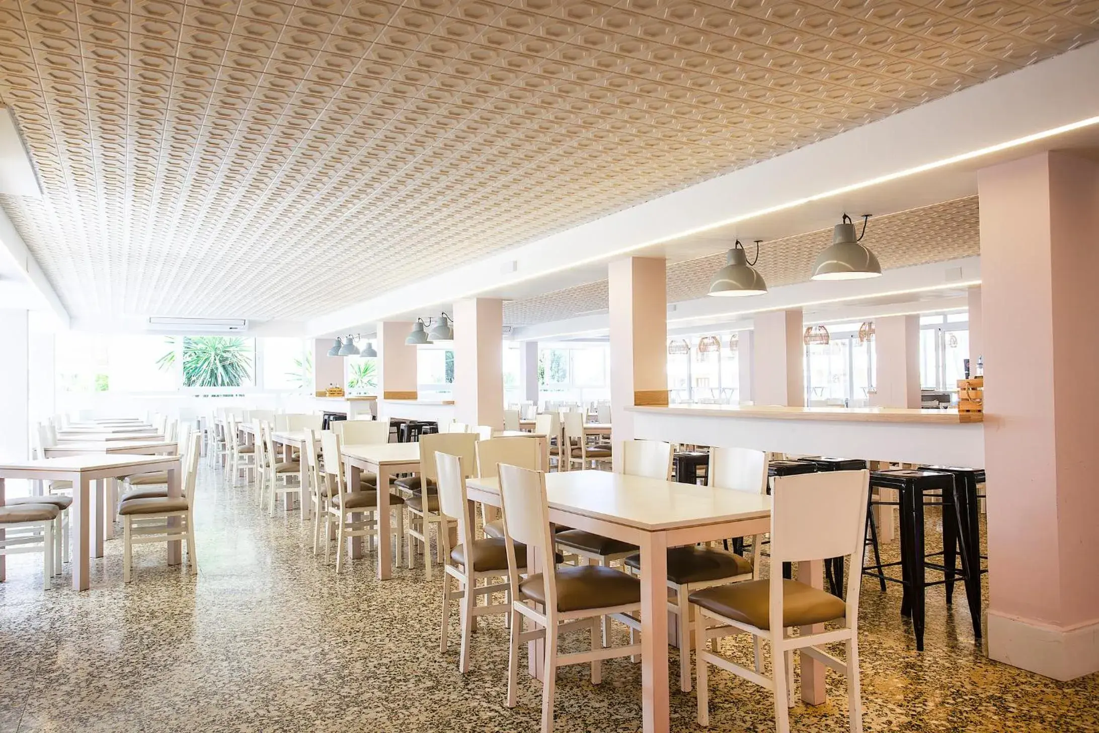 Restaurant/places to eat in BJ Playamar Hotel & Apartamentos Restaurant/places to eat in BJ Playamar Hotel & Apartamentos