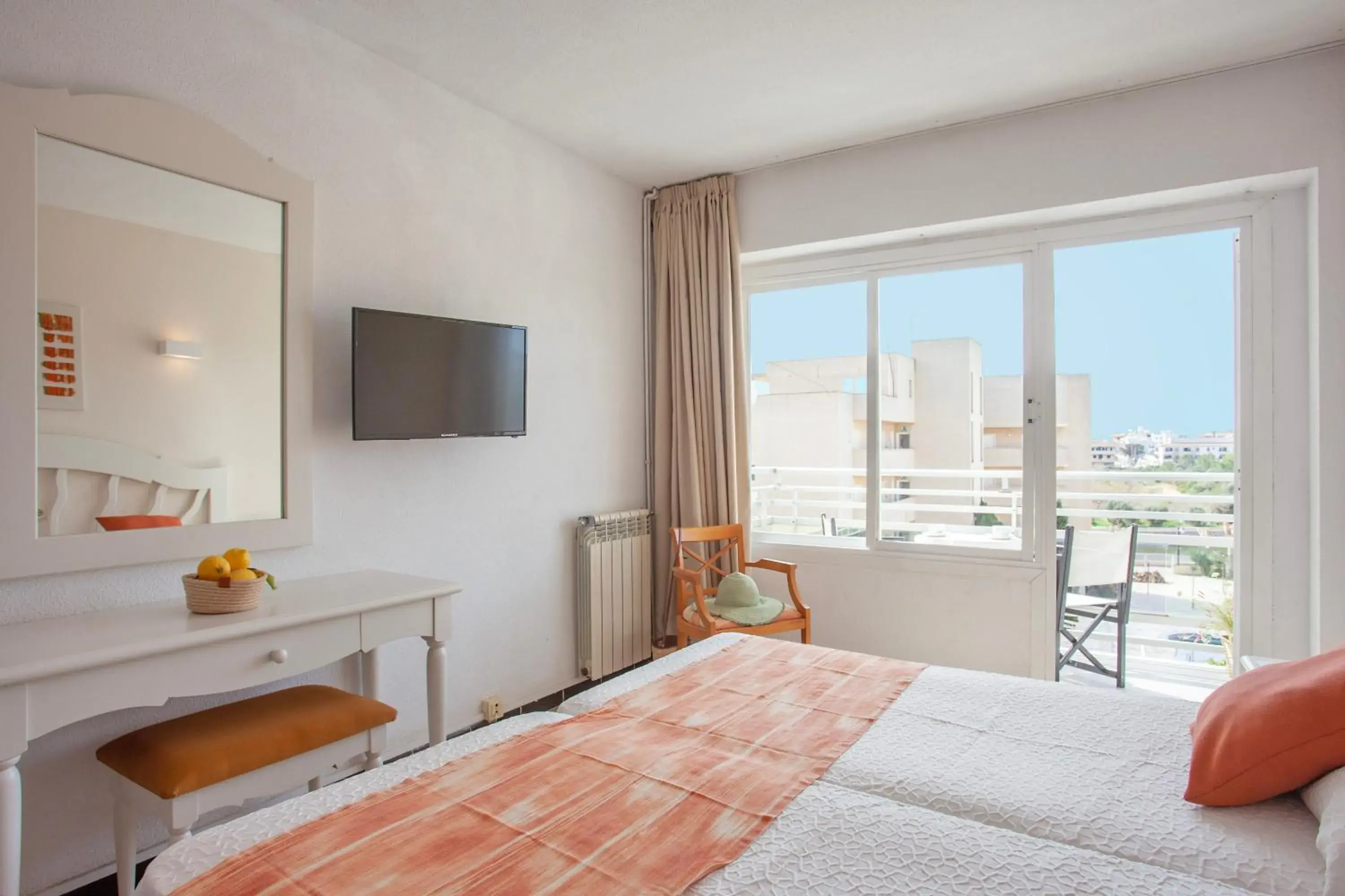 Bedroom, Bed in BJ Playamar Hotel & Apartamentos Bedroom, Bed in BJ Playamar Hotel & Apartamentos