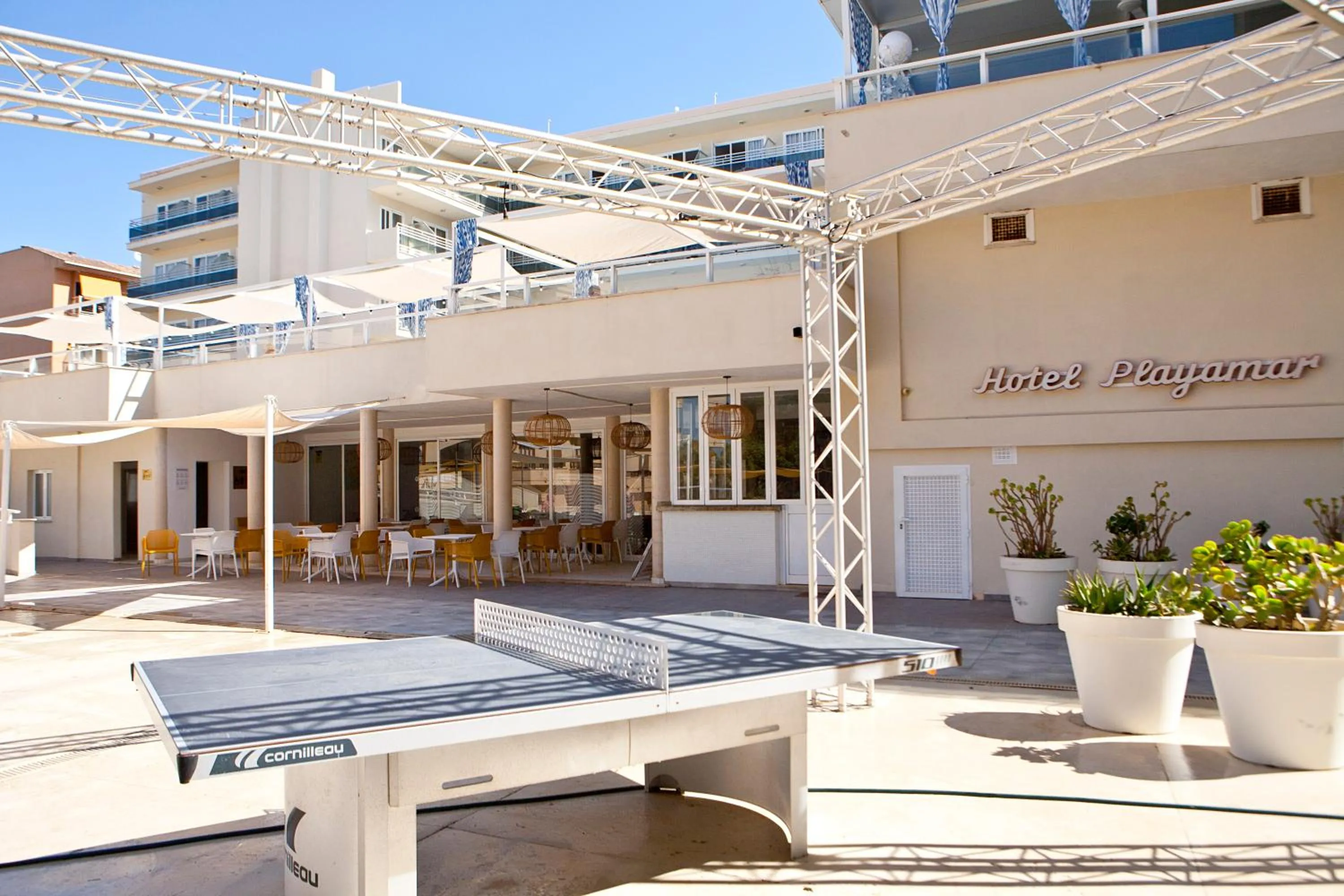 Lounge or bar in BJ Playamar Hotel & Apartamentos