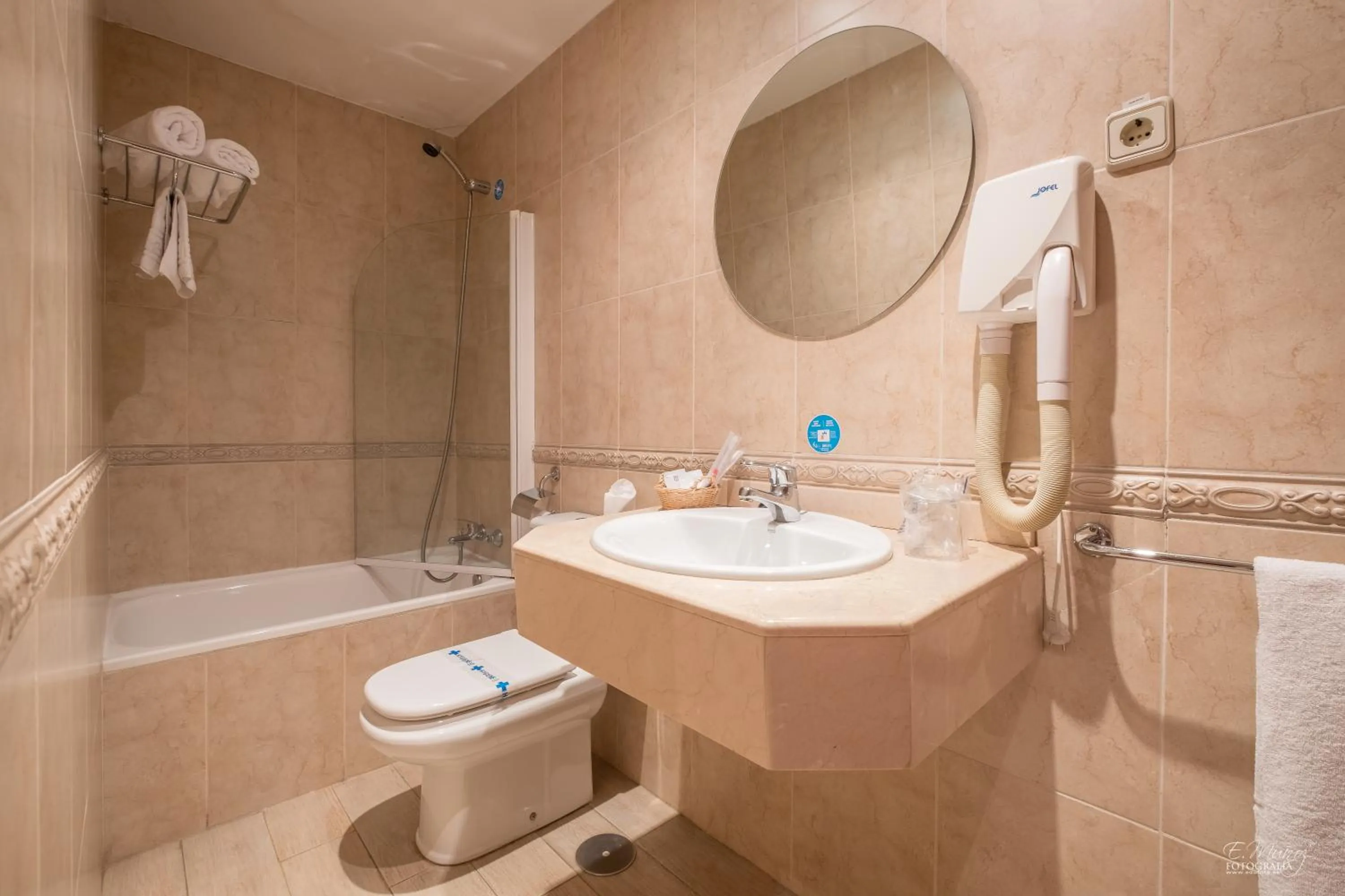 Bathroom in Hotel Vivar