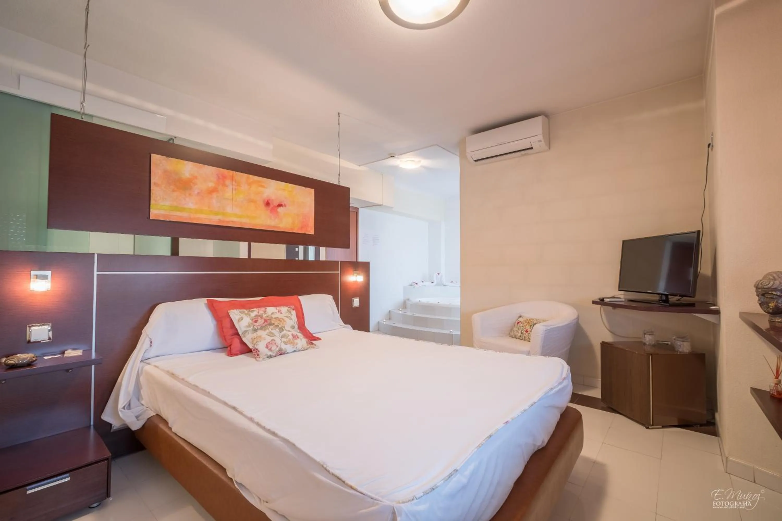 Photo of the whole room, Bed in Hotel Vivar