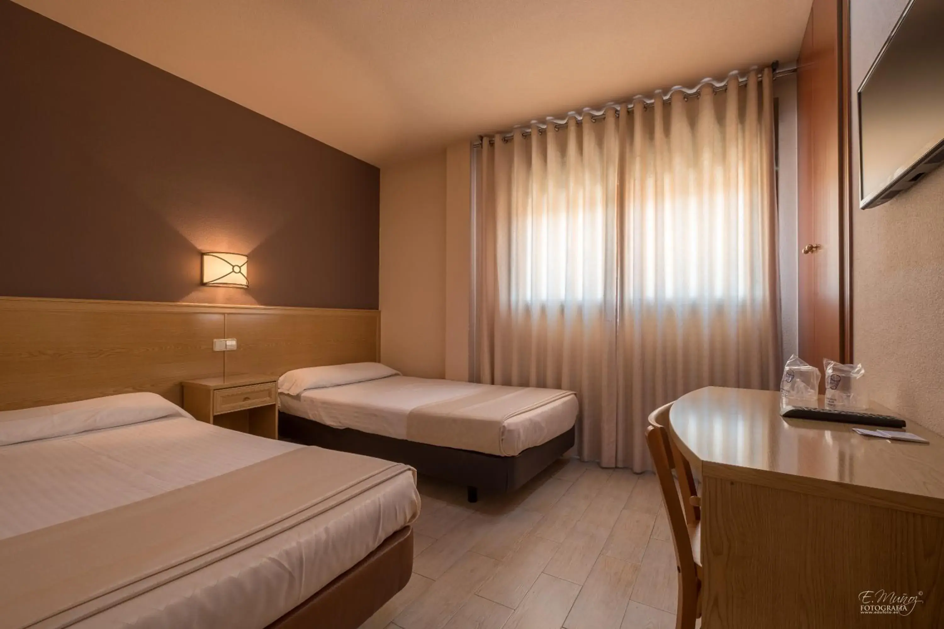 Family Room in Hotel Vivar Family Room in Hotel Vivar