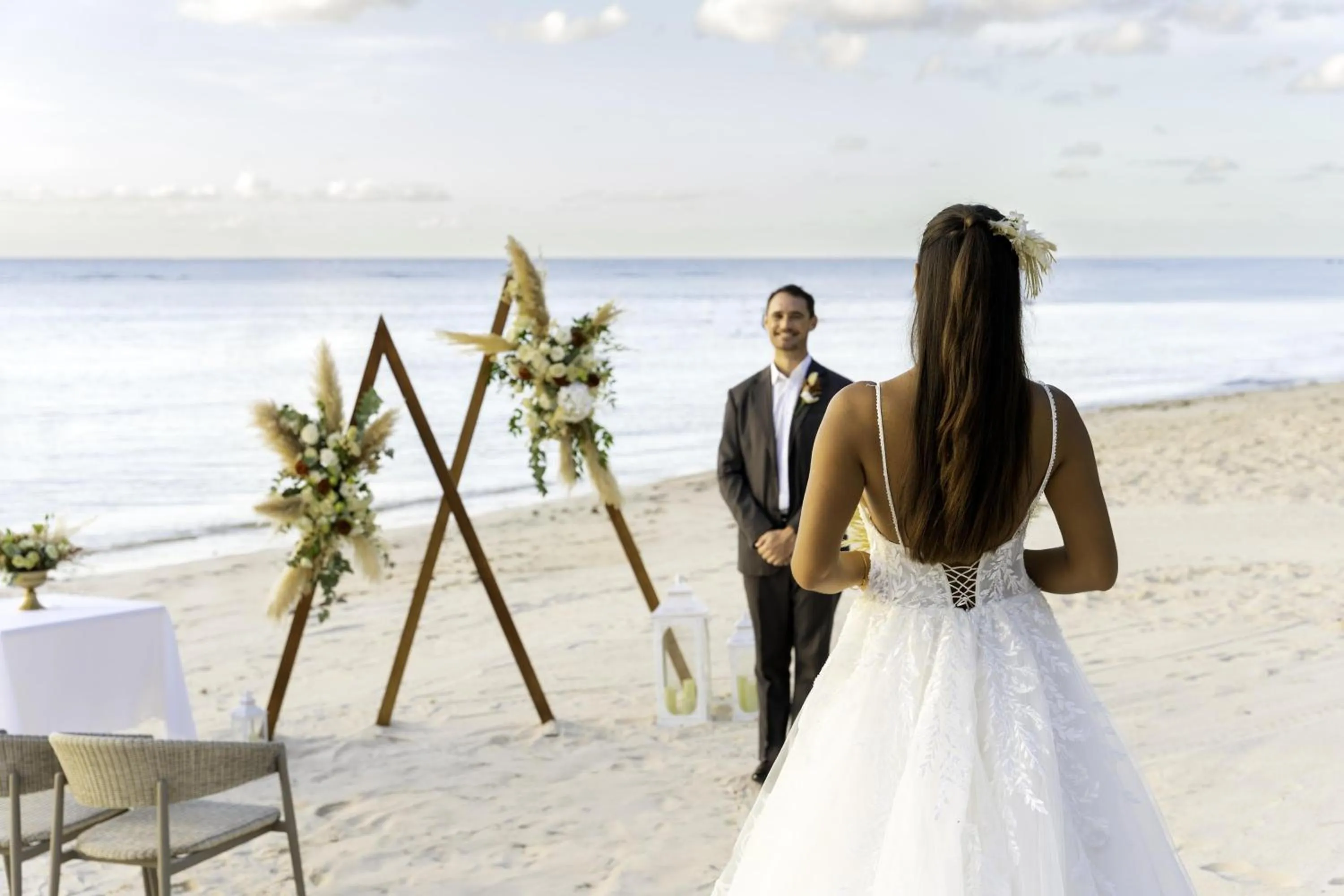 wedding in Victoria Beachcomber Resort & Spa