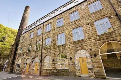 Property building in Croft Mill