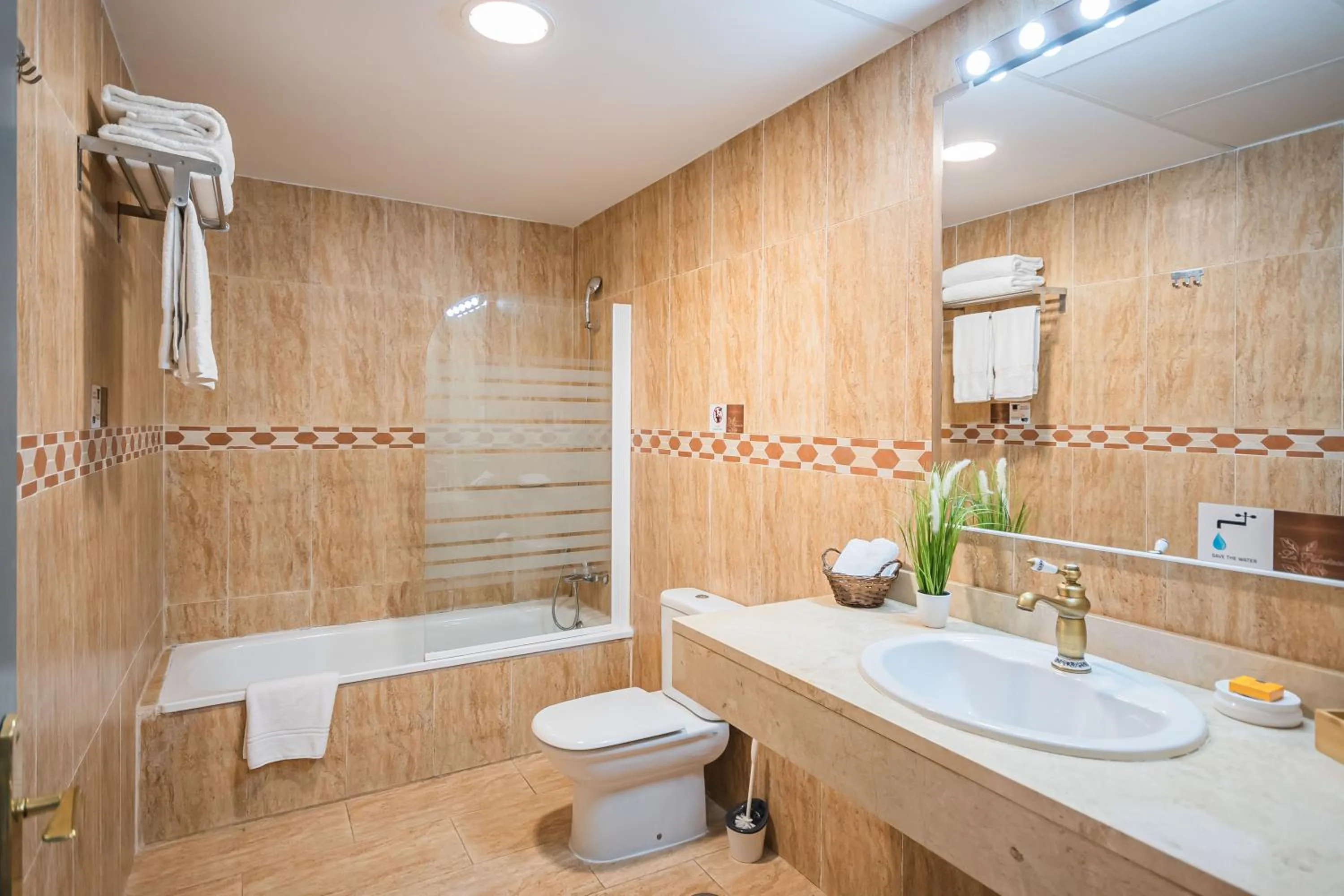 Bathroom in Events Hotel La Plantación