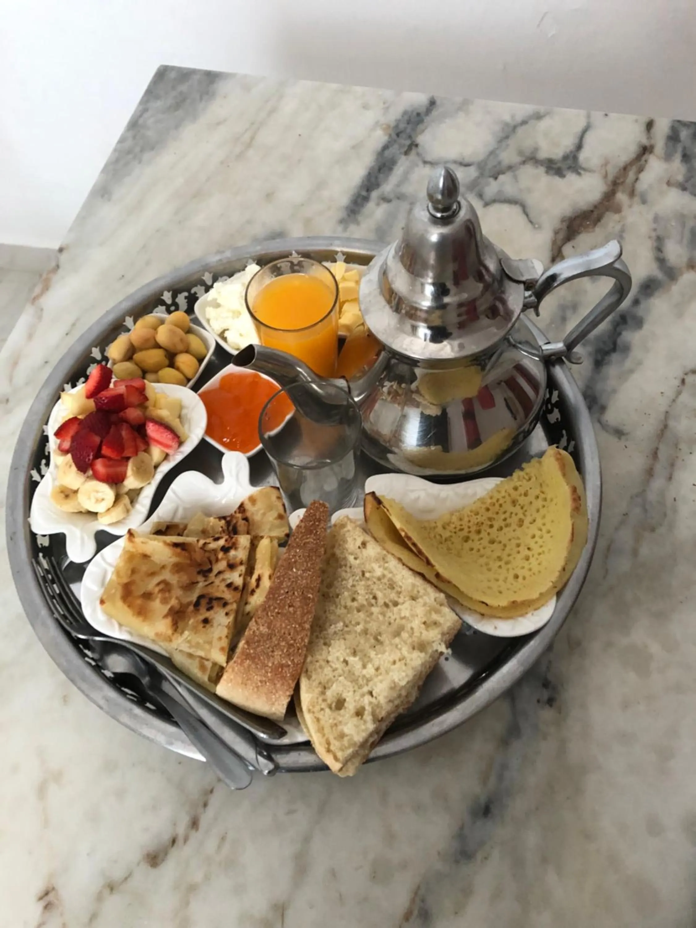 Breakfast in Dar Onsar