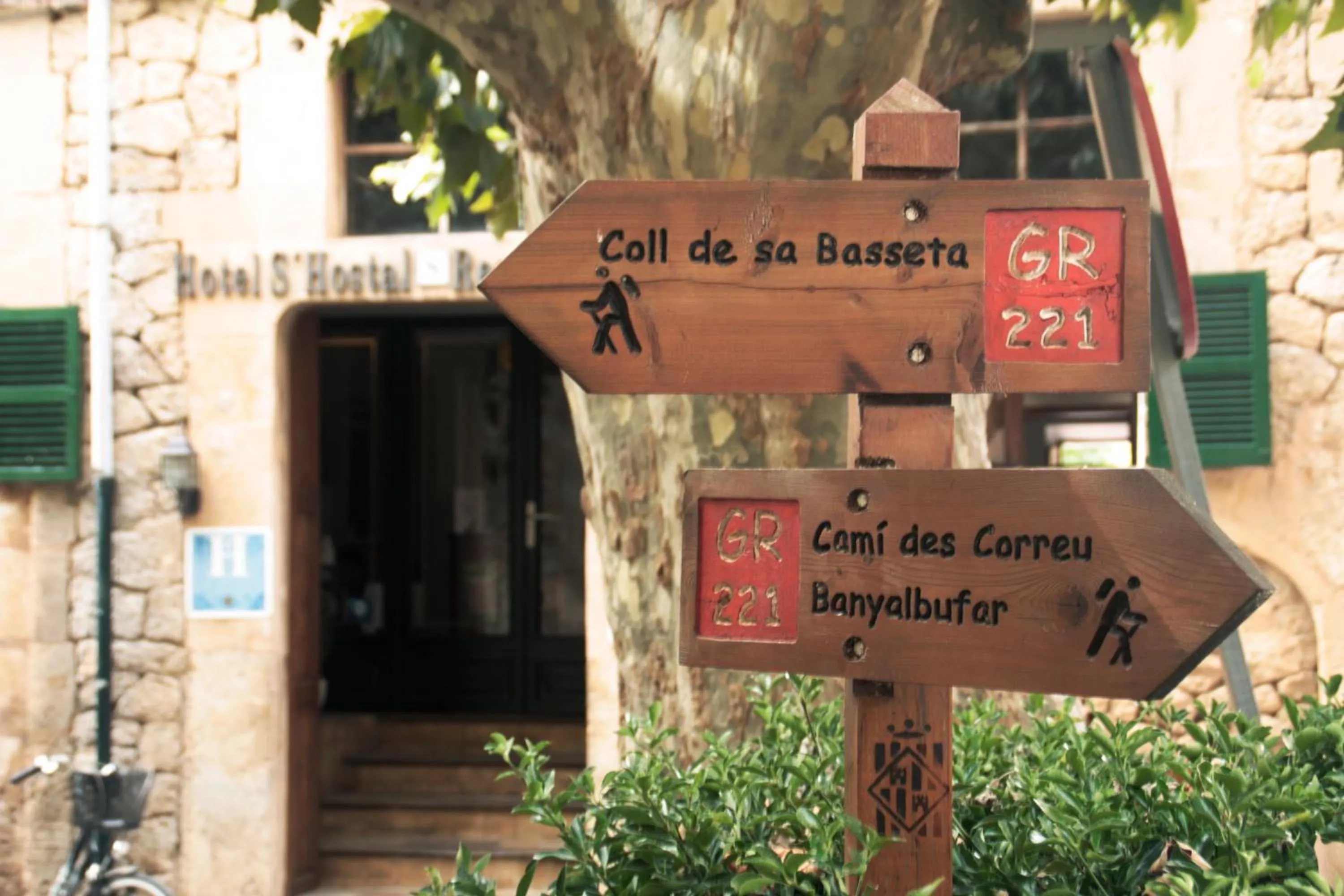 Facade/entrance in S´Hostal d´Esporles