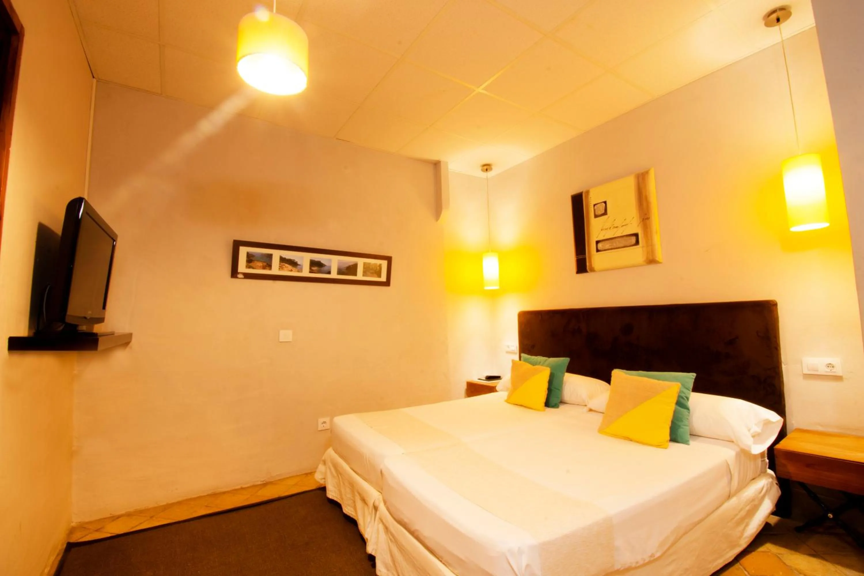 Bed in S´Hostal d´Esporles