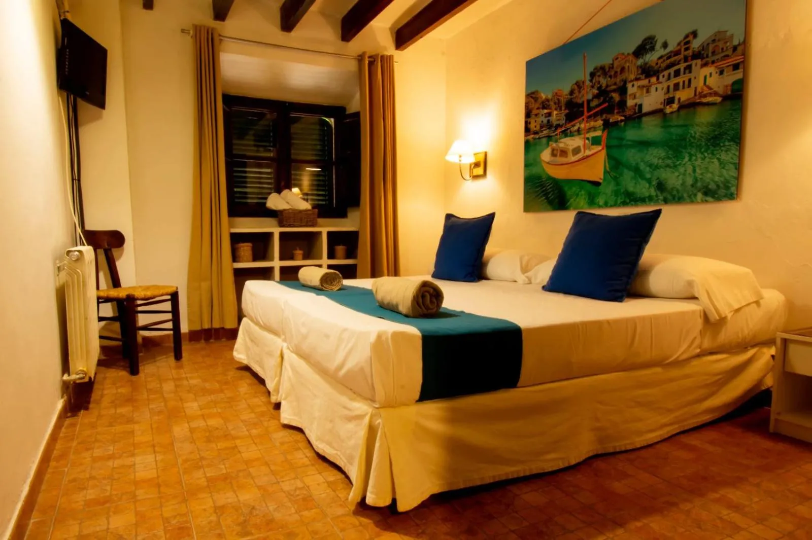 Bedroom, Bed in S´Hostal d´Esporles