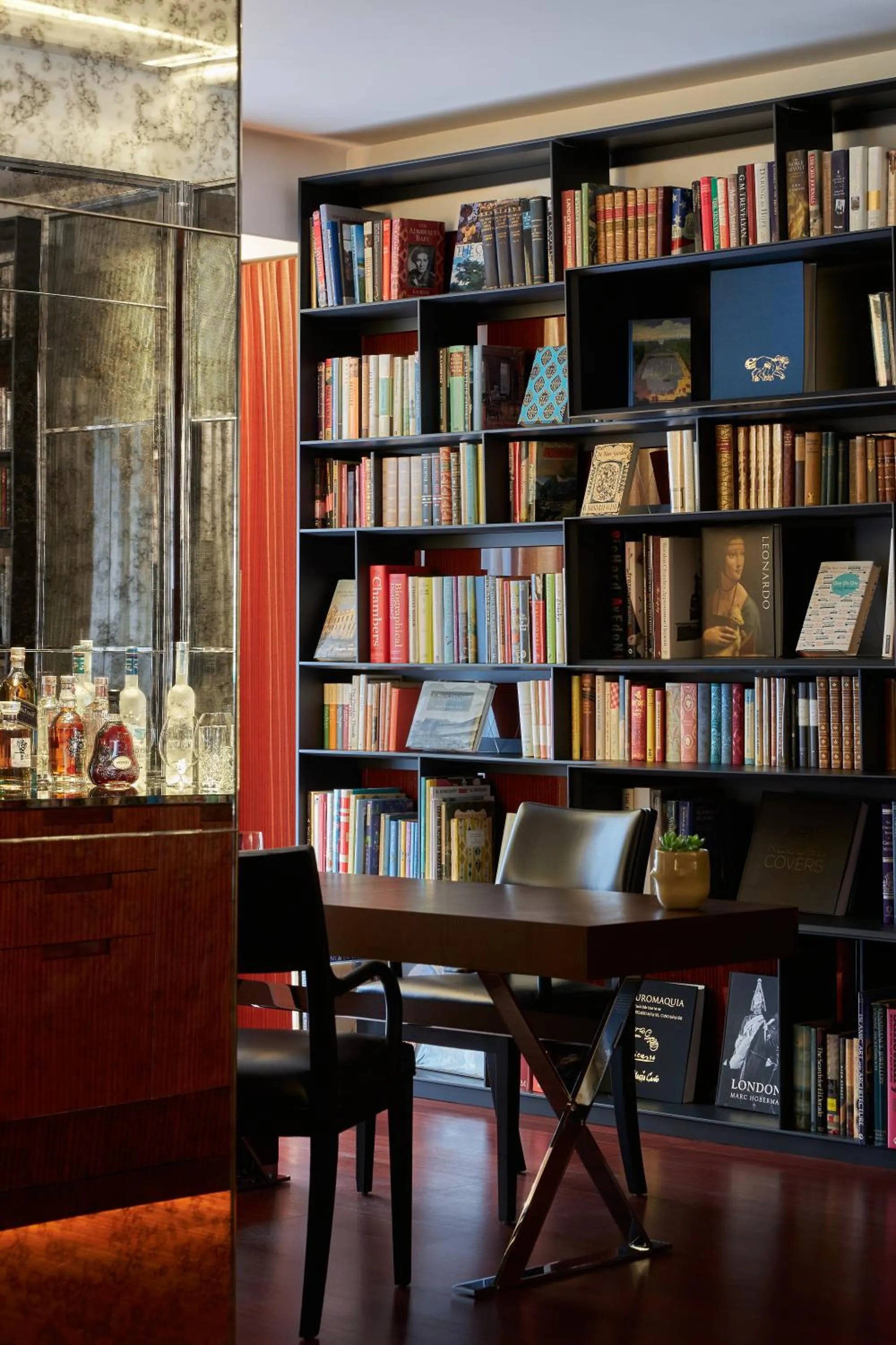 Living room in Bvlgari Hotel London